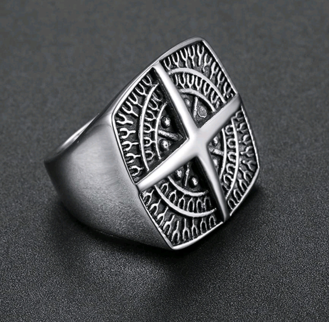 Viking Ring Compass