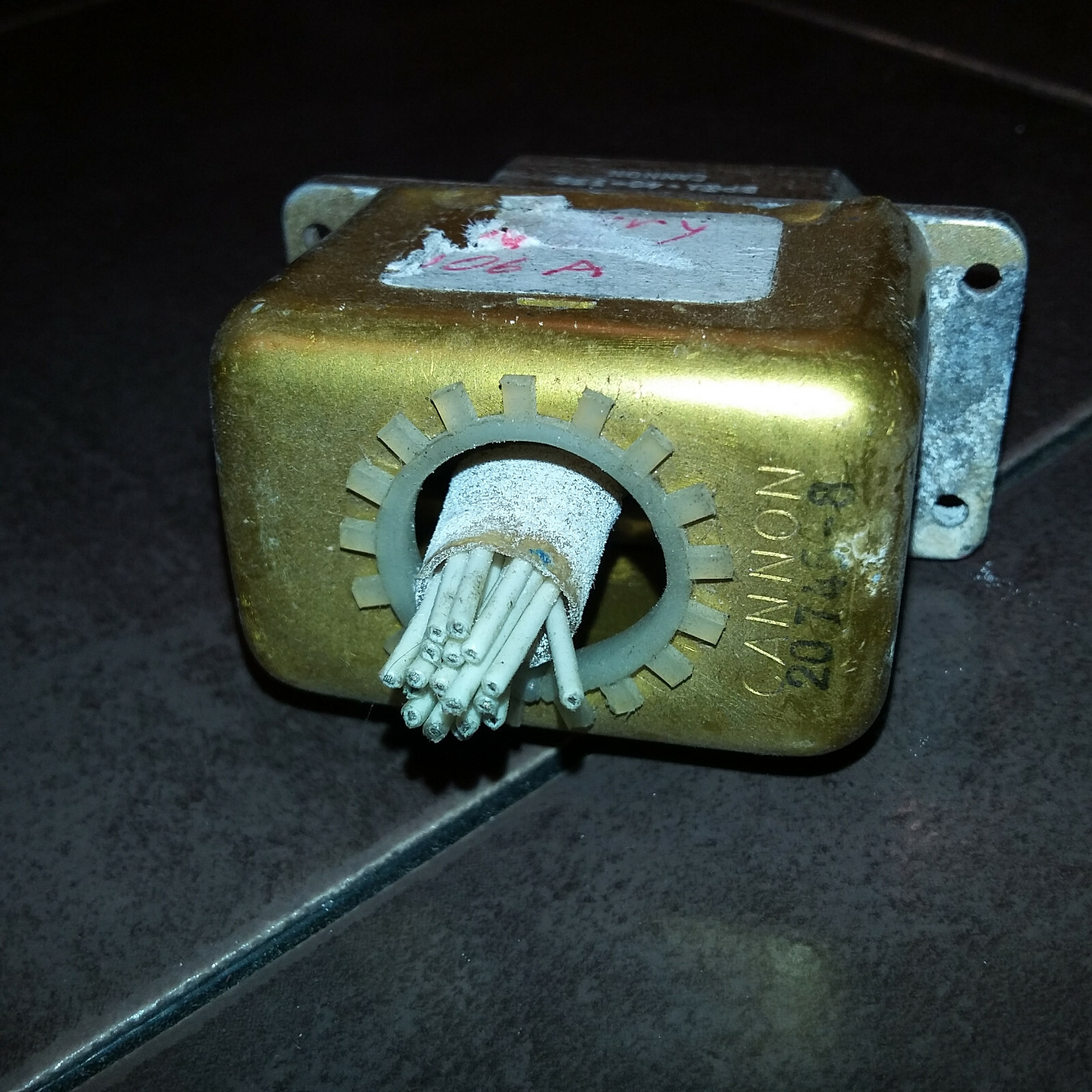 Cannon DPXA-40-33S Connector