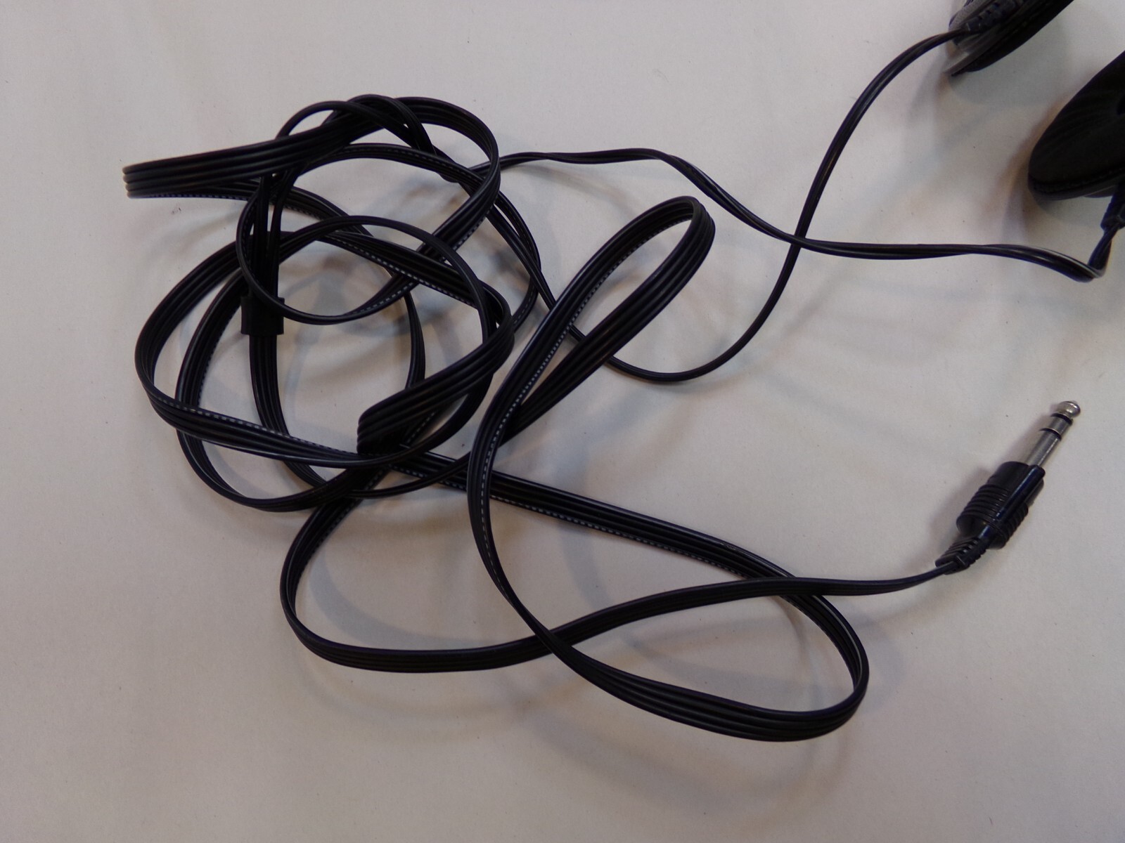 Numark HV-2000 Headphones