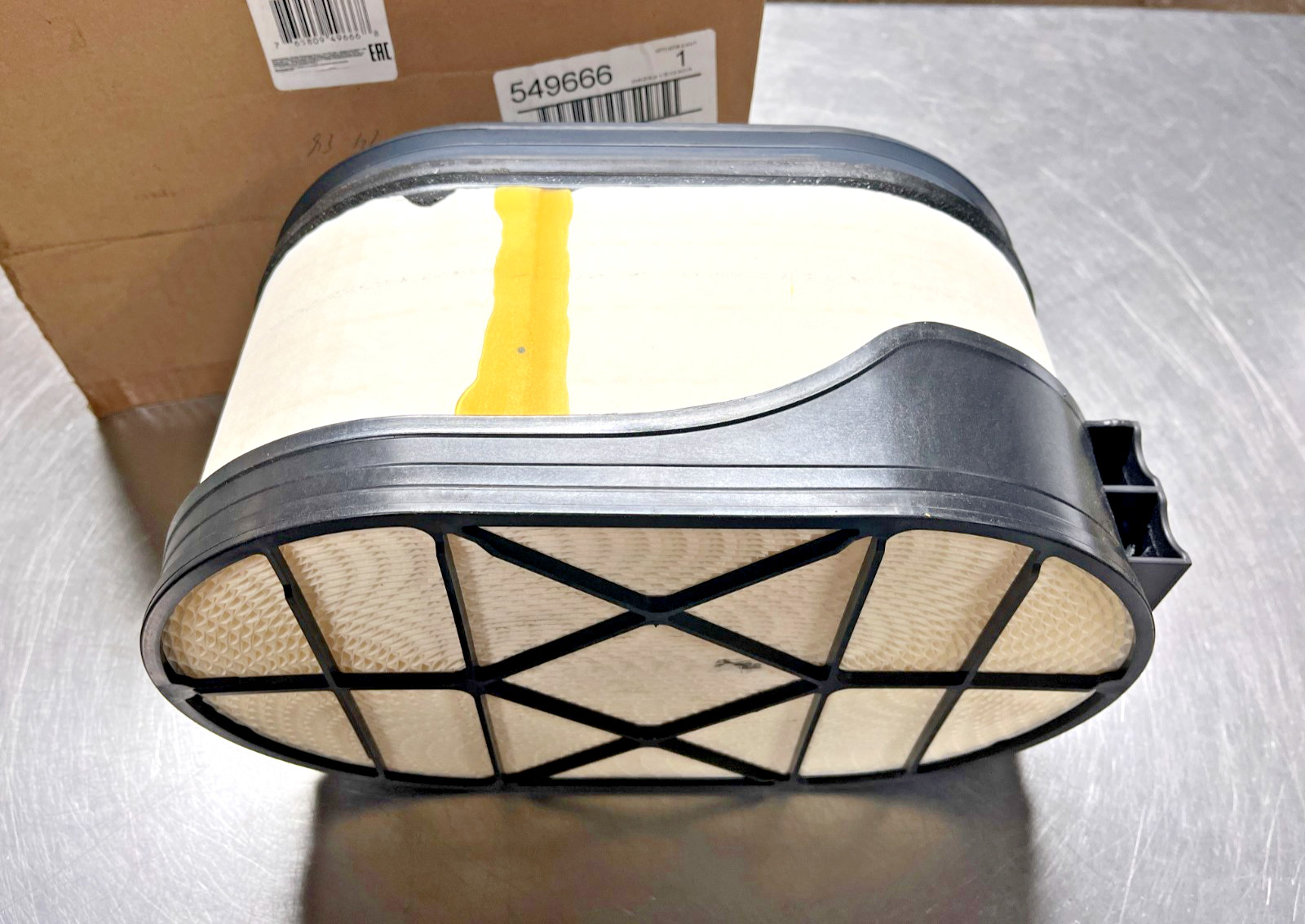 49666 Genuine WIX AIR FILTER 549666