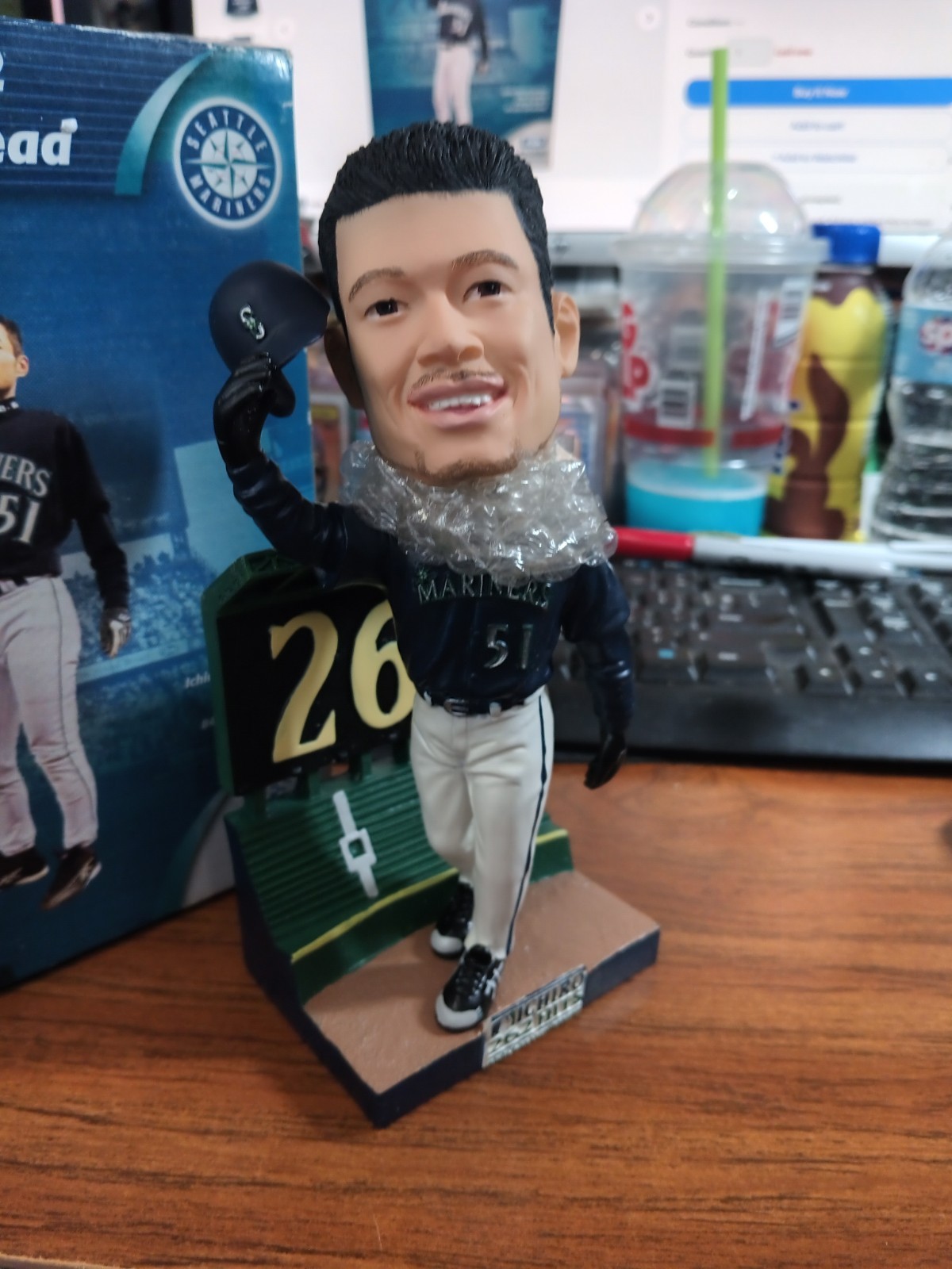 2005 Seattle Mariners MLB 262 Hits ICHIRO SUZUKI FSN Collectors Bobblehead NEW