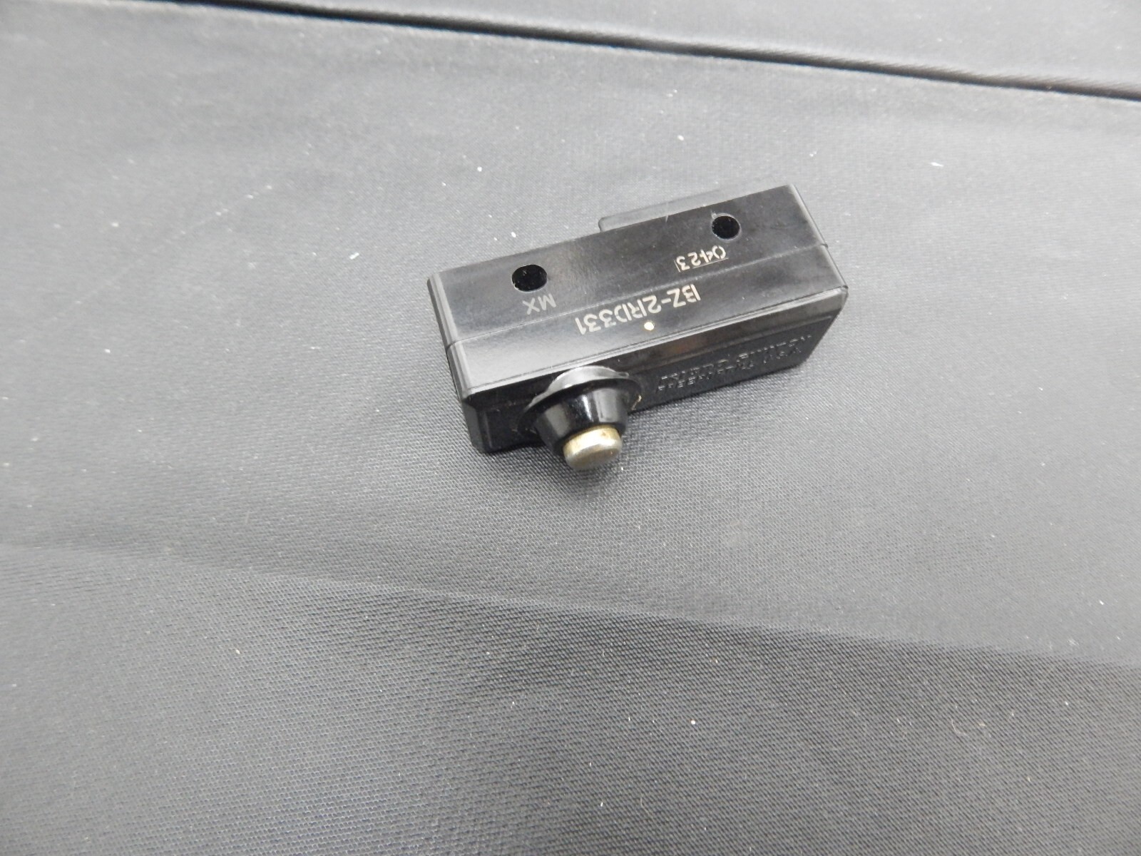 HONEYWELL MICROSWITCH BZ-2RD331 PUSH BUTTON SWITCH - USA SELLER FAST SHIPPING