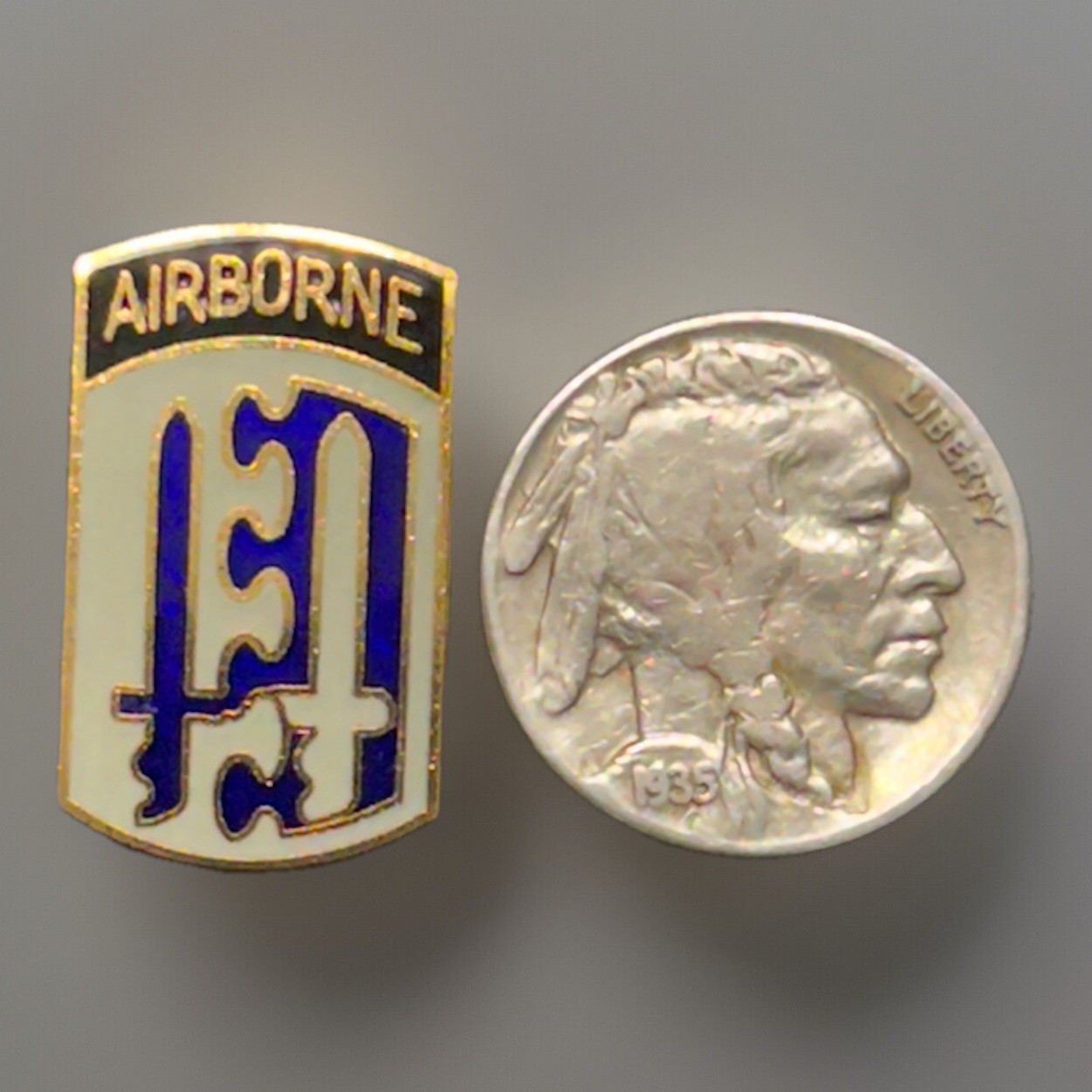 US Army 2nd Airborne Brigade Hat Pin (P78-7)