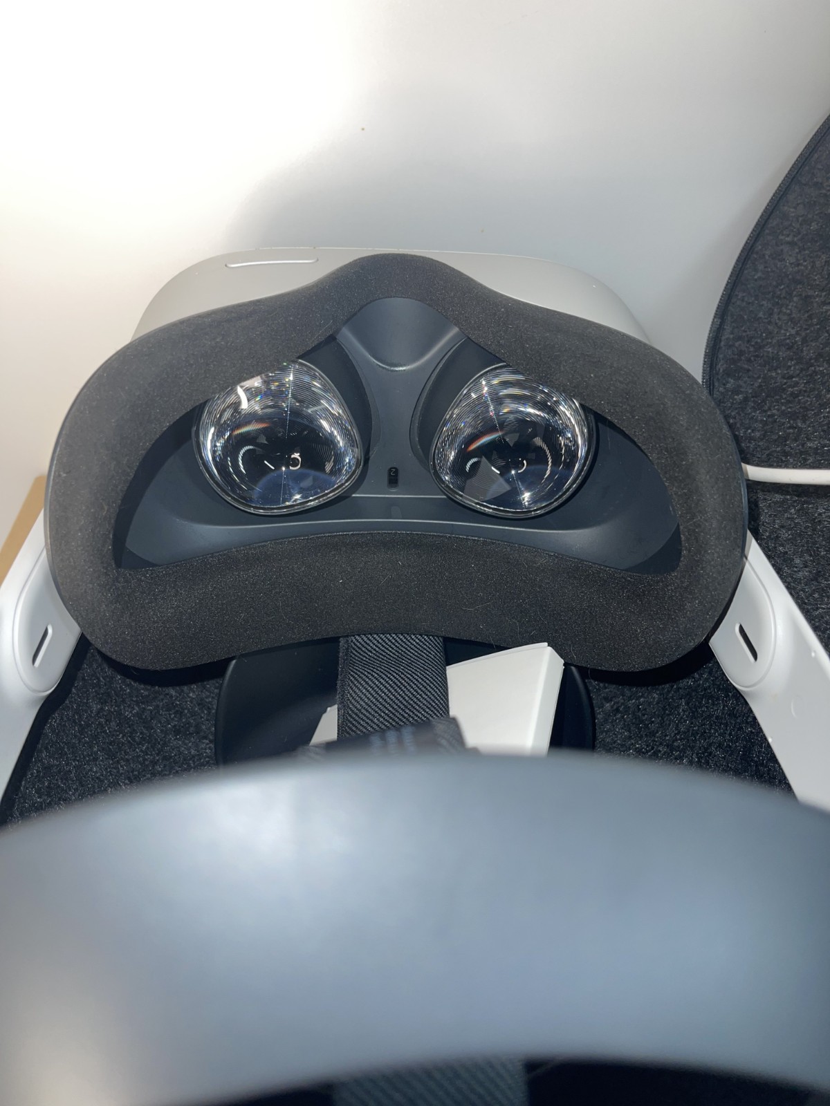 Meta Oculus Quest 2 KW49CM Standalone VR Headset No Controllers Extra Battery