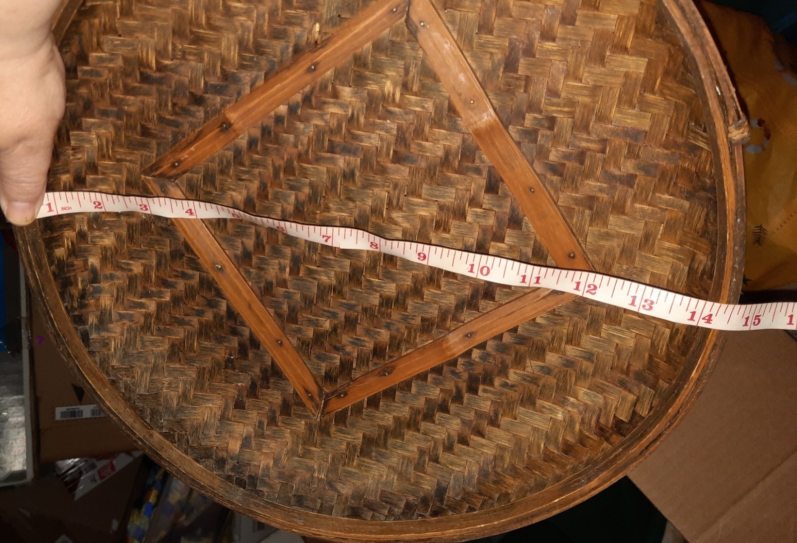 Set of two wall baskets