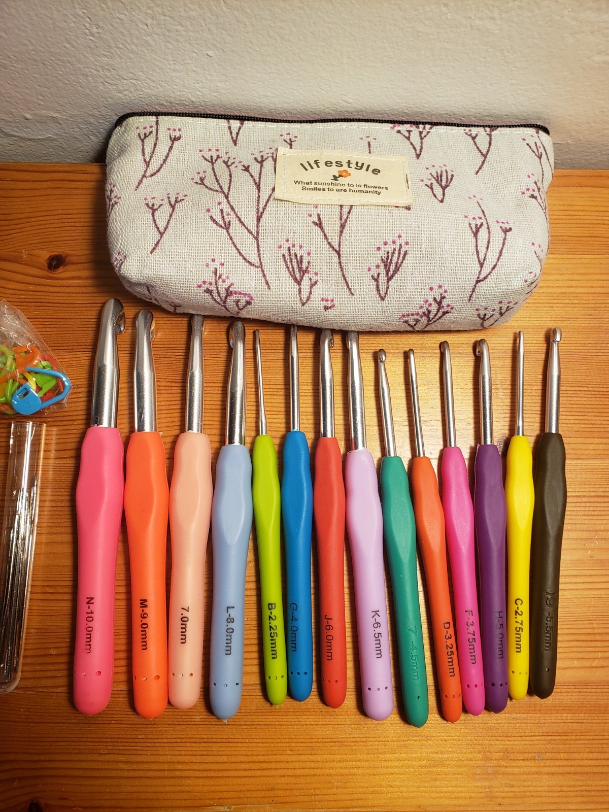 Set Of 14 Ergonomic Crochet Hooks, Scissors, Clips, Needles, Tape, & Case