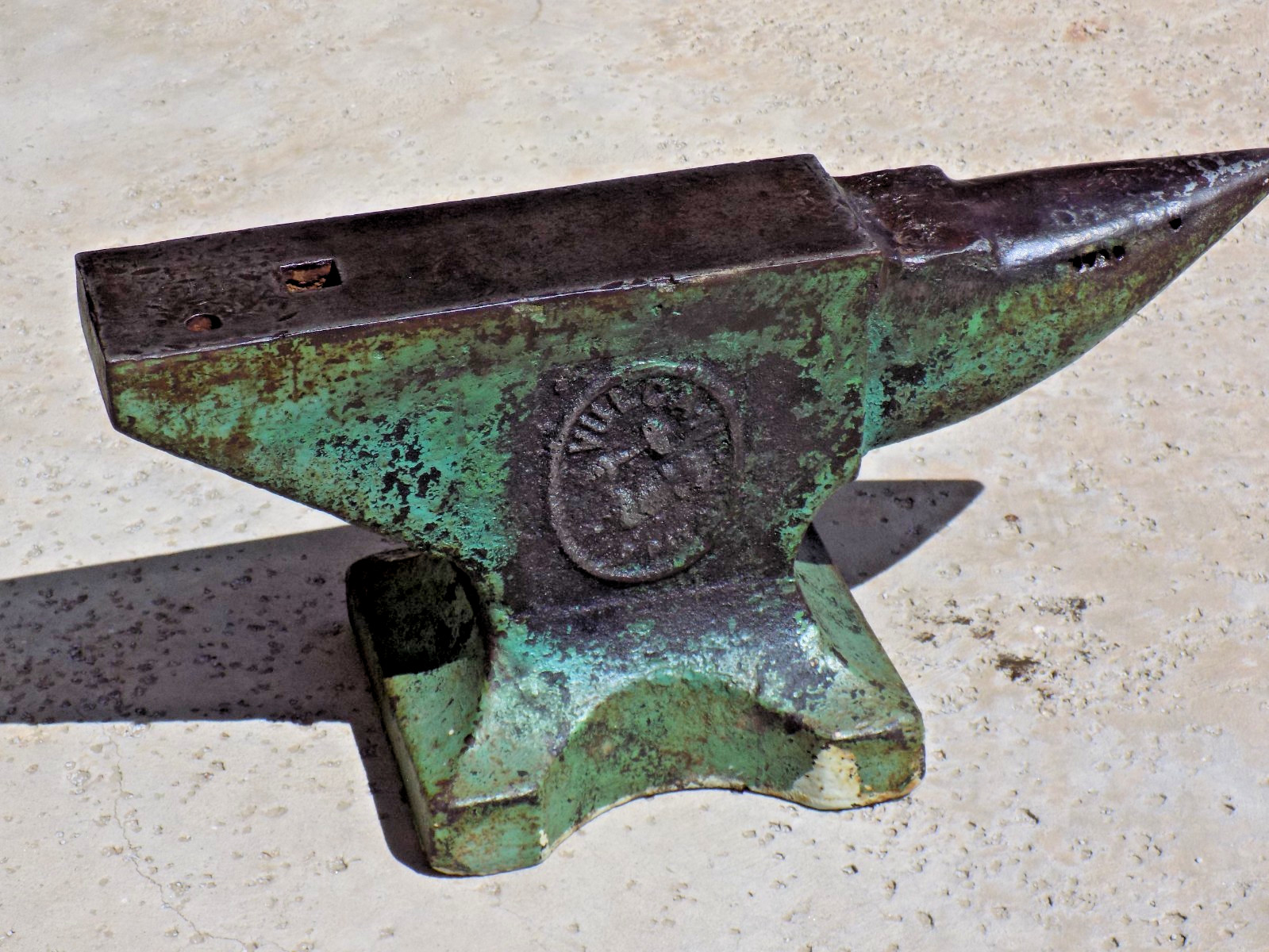 Nice Vulcan No.7--70 Lb. "REG US Pat OFF" Arm/Hammer Moniker Anvil-Sharp Edges
