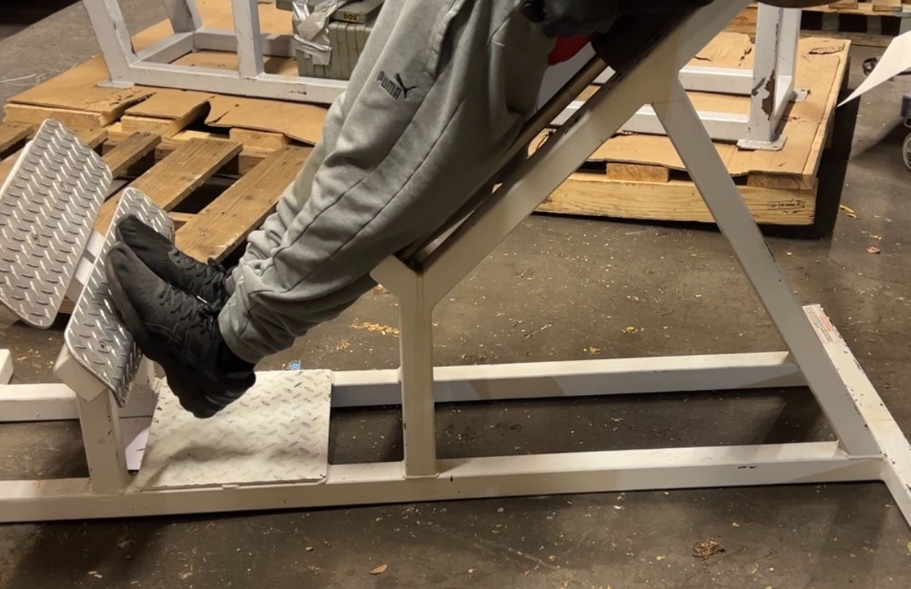 Gibson Seated Calf / Squat