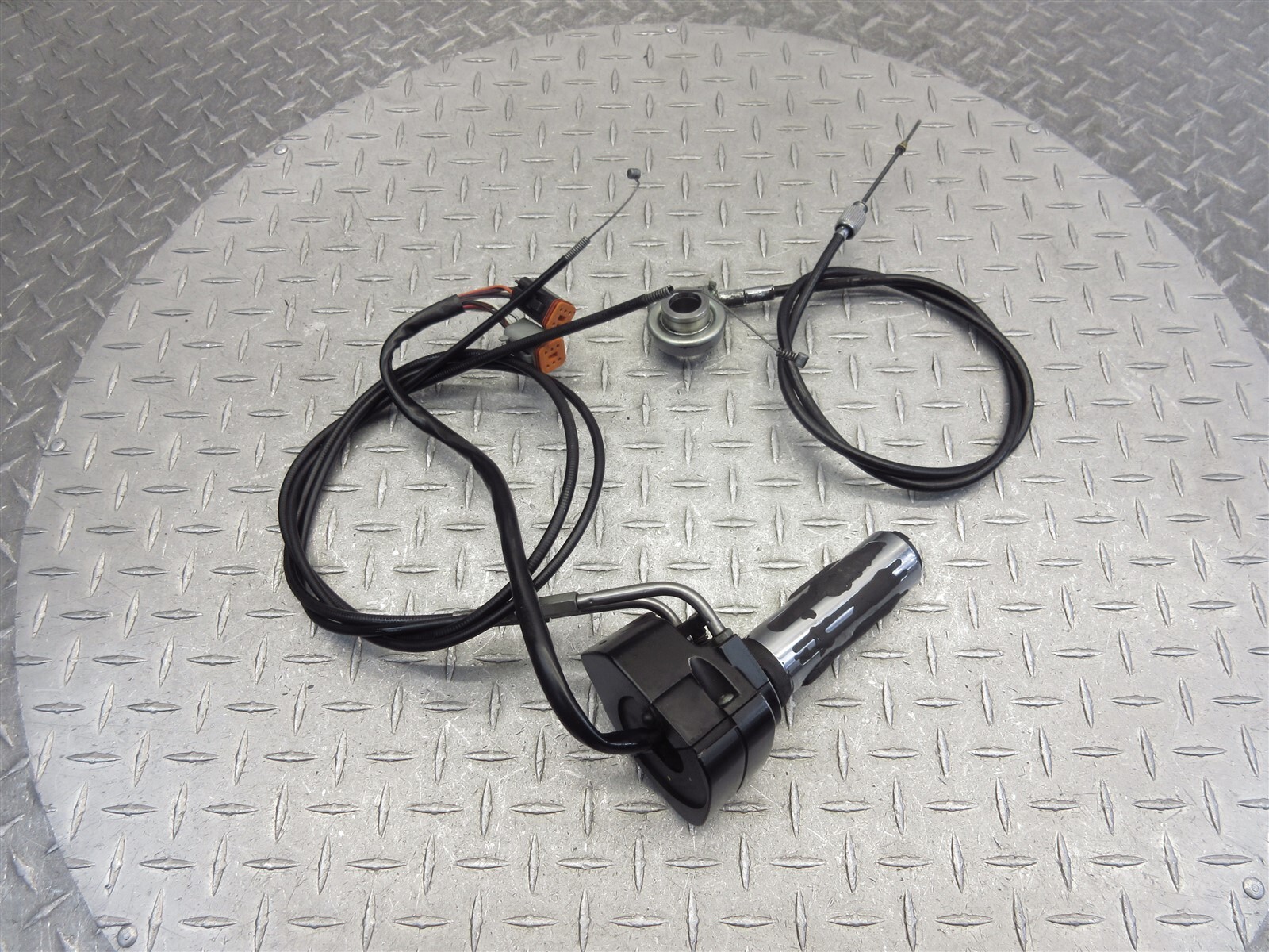 1995 Harley Davidson FLHT Electra Glide Right Handlebar Switch Throttle Cable