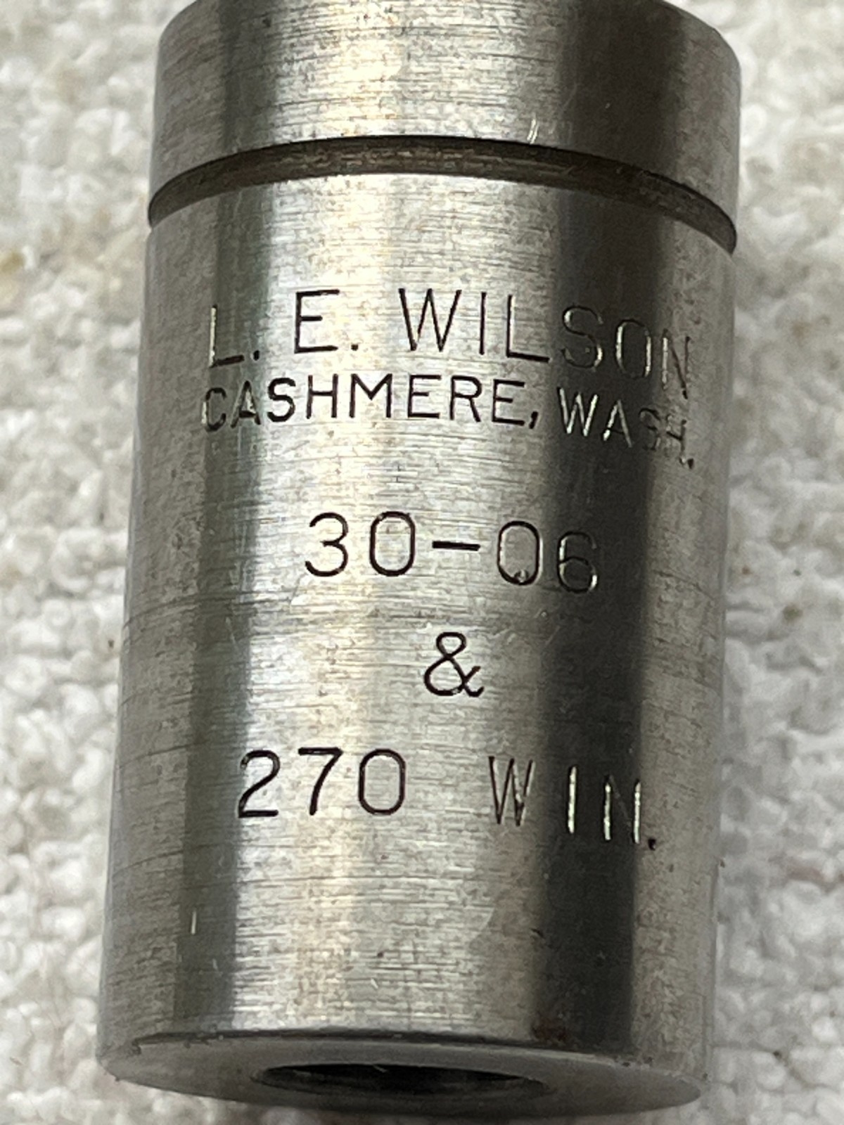 L. E. Wilson Trimmer Micrometer Adjustment Case Trimmer & 5x Shell Holders