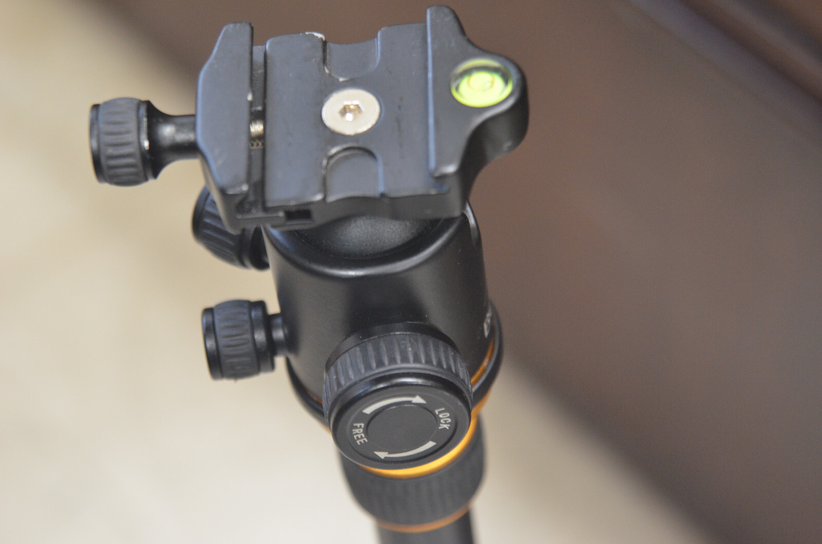 Beike Camera Tripod (4-A)