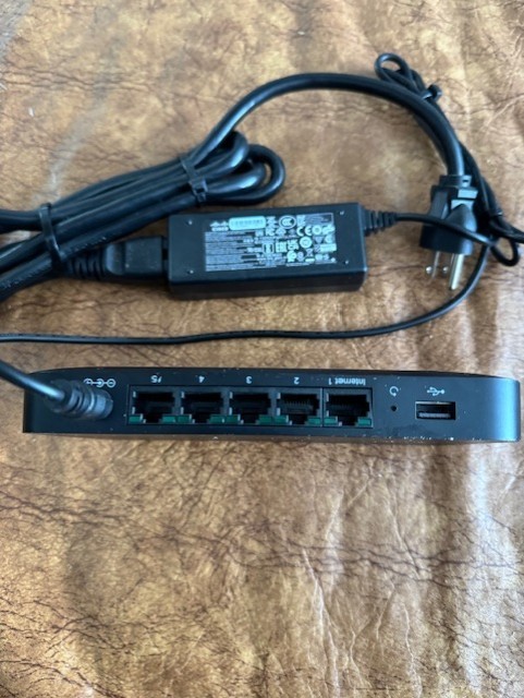 Cisco Meraki Z3 Cloud-Managed Security Gateway Router w/ Power Adapter