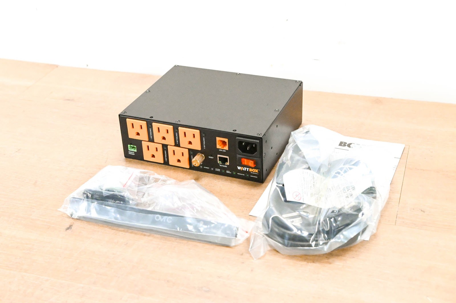 WattBox WB-300VB-IP-5 IP Power Conditioner WB357 - 5 Outlets CG01269