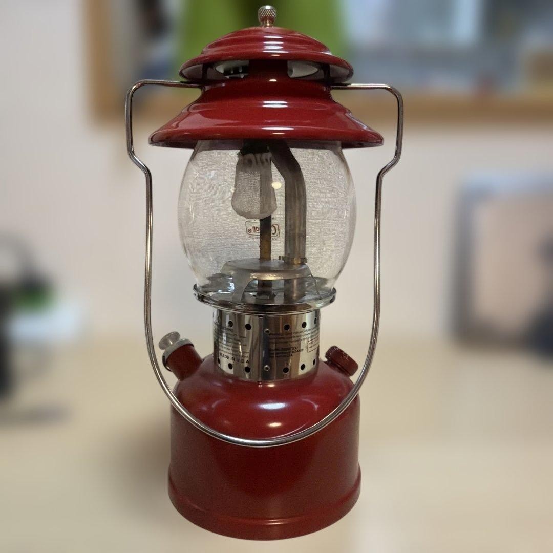 Coleman Pre-Owned 200B Lantern Metal Case Mantle