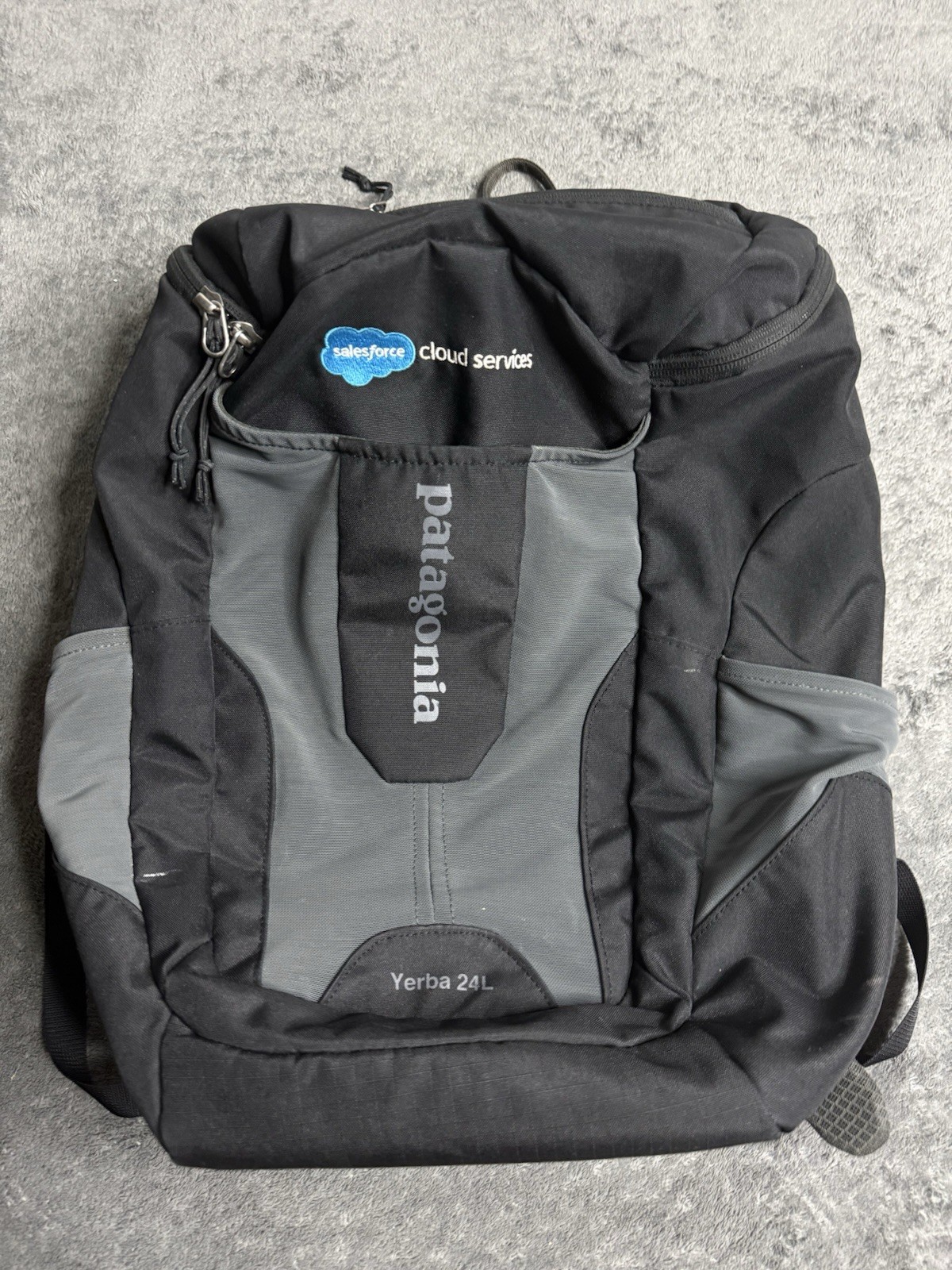 Patagonia Yerba 24L Backpack Black/Grey Hiking Camping Travel Bag Laptop sleeve