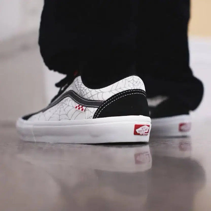 Vans Old Skool Spider Black Skate Shoes US8.5 265mm