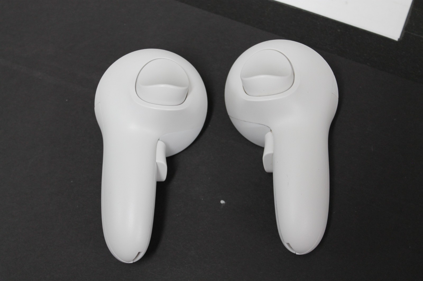 Genuine Meta Quest 3 / 3S VR Left & Right Pair Controllers ONLY, GREAT CONDITION