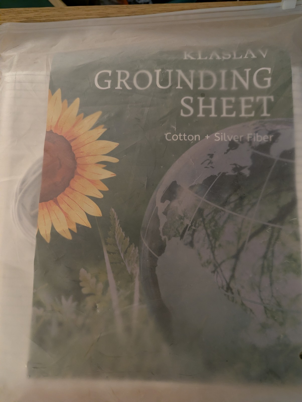 Klaslav Grounding Sheet/ Cotton & Silver/ New/ 60" X 80"
