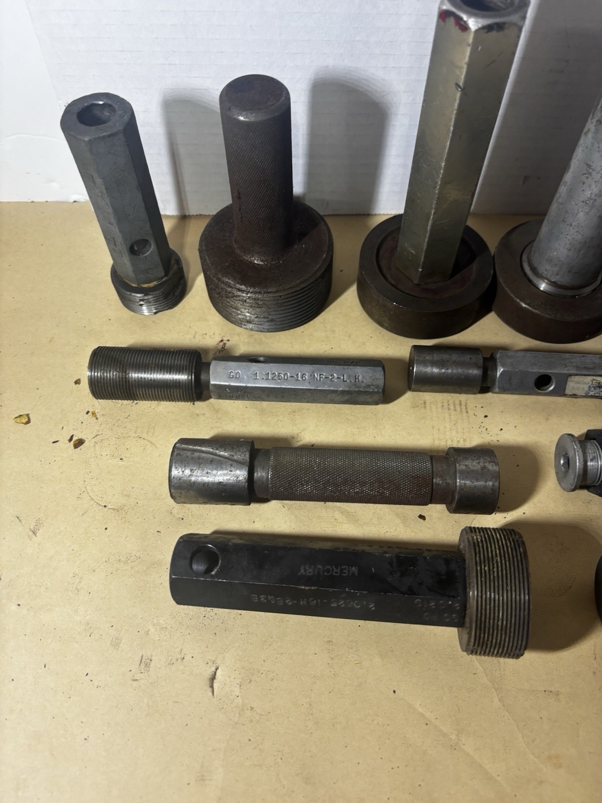 Thread gauge & Plug gauge lot large