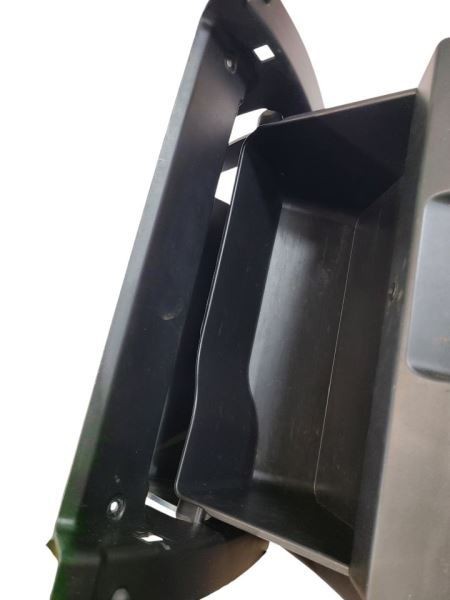 SILVRDO15 2017 Glove Box 600726