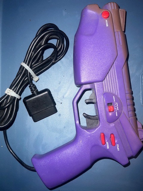 Purple Hyper Turbo Pistol Light Gun Playstation 1 (CRT use only), Used, working