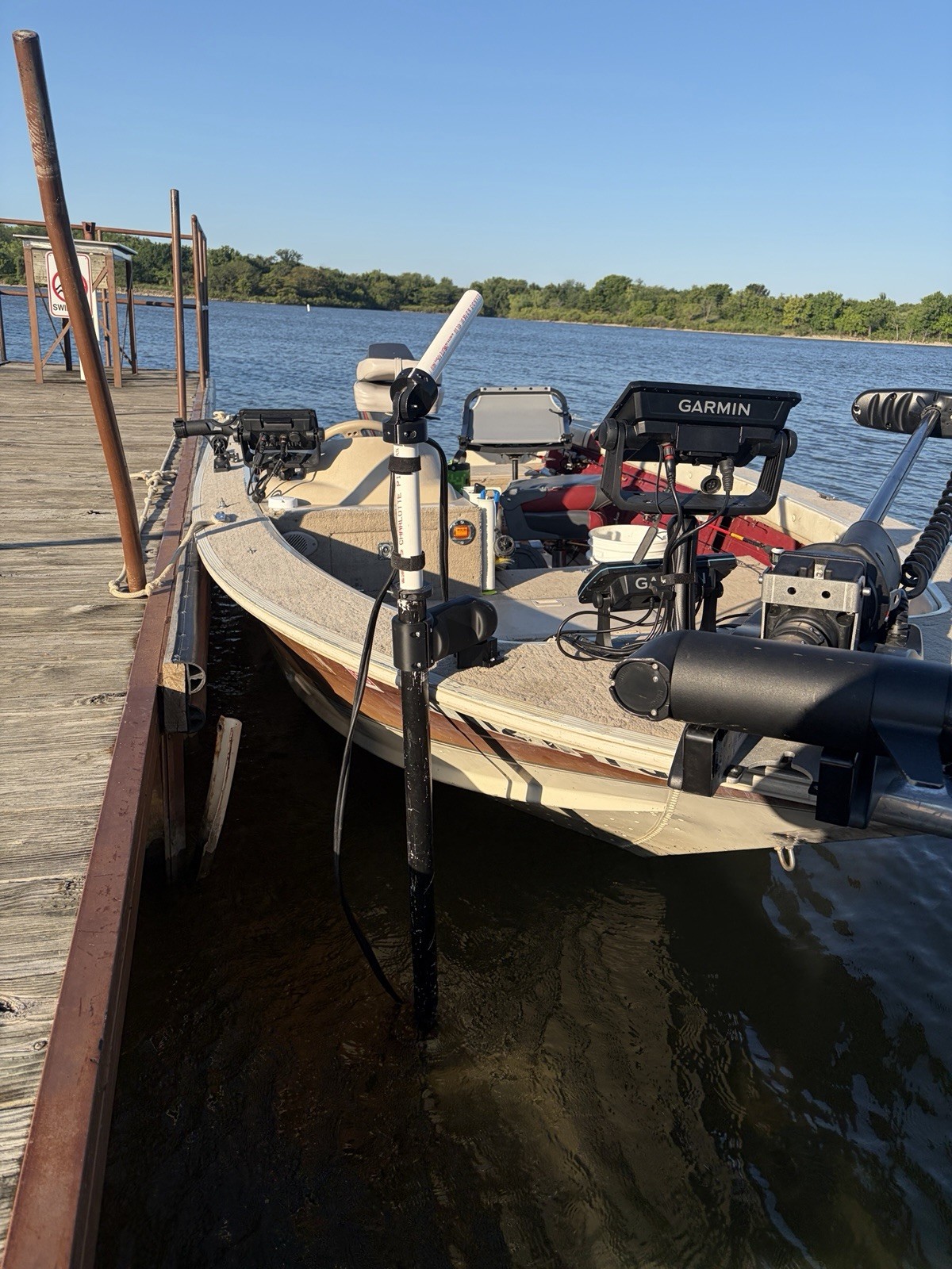 Better Than DIY Livescope Pole Mount