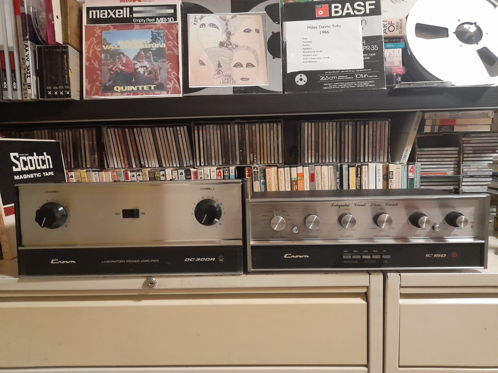 CROWN POWER PREAMPLIFIER AND FINAL MOD. IC 150 E DC 300A BLACK.