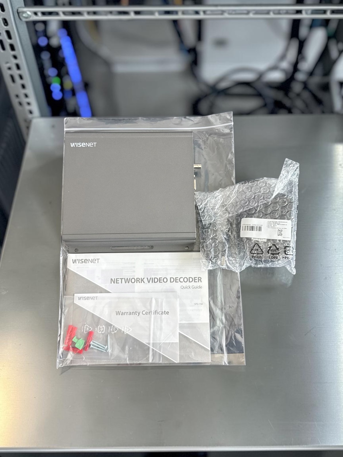 Hanwha Techwin SPD-150 WiseNet 49-Channel Network Security Video Decoder