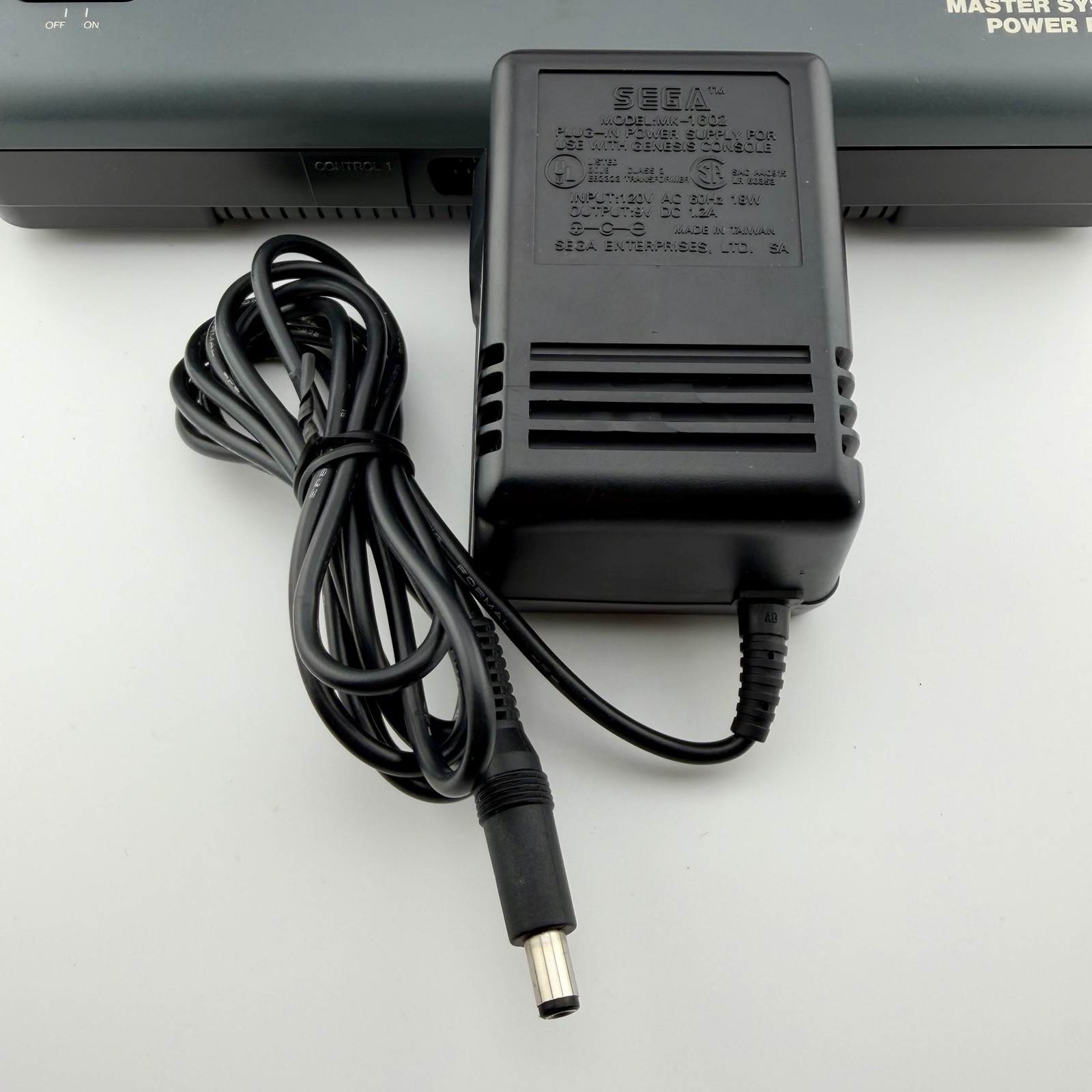 Sega Master System II 2 Launch Edition Gray Console NTSC W/ Controller & Cables