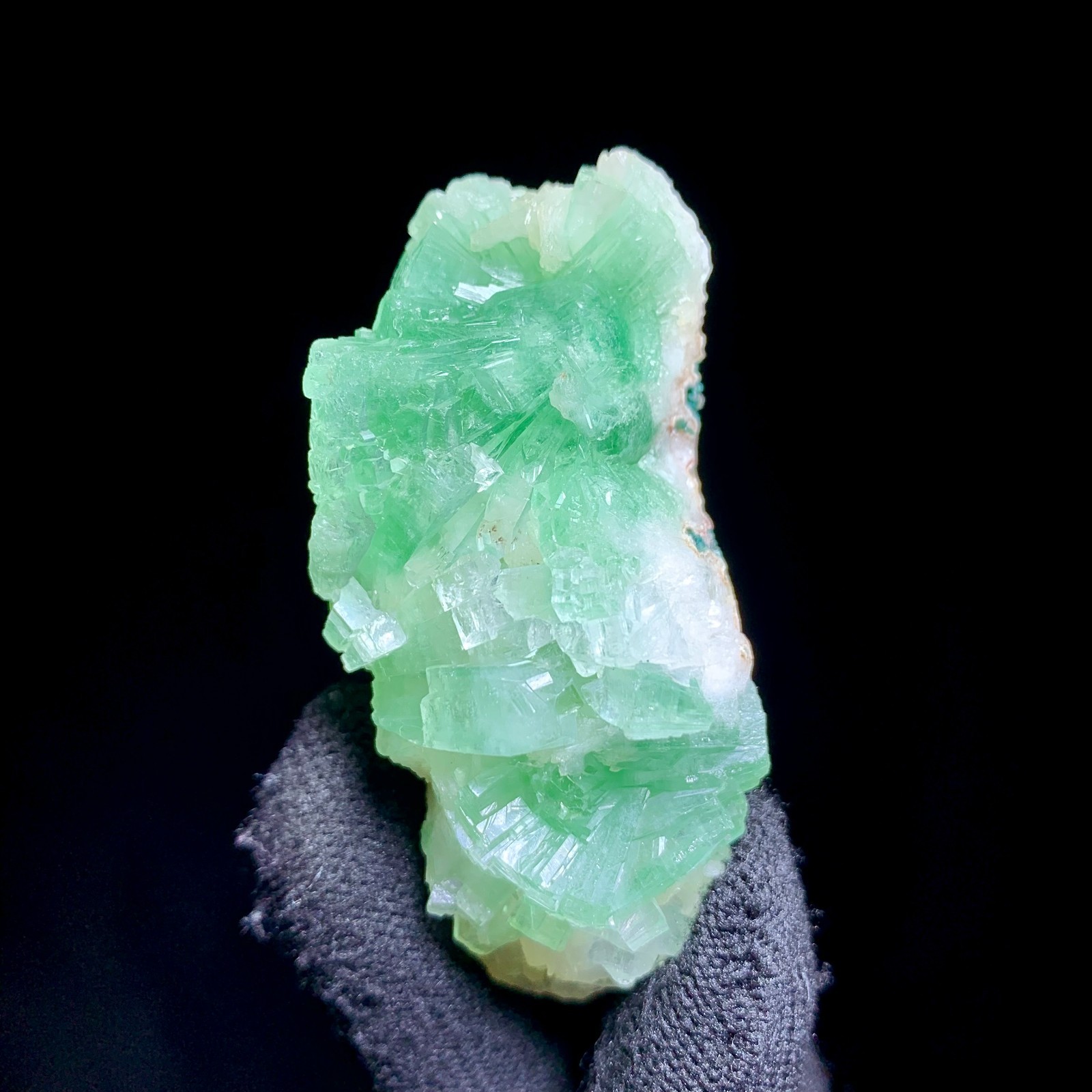 40Gram Natural Beautiful Apophyllite Mineral Specimen From India