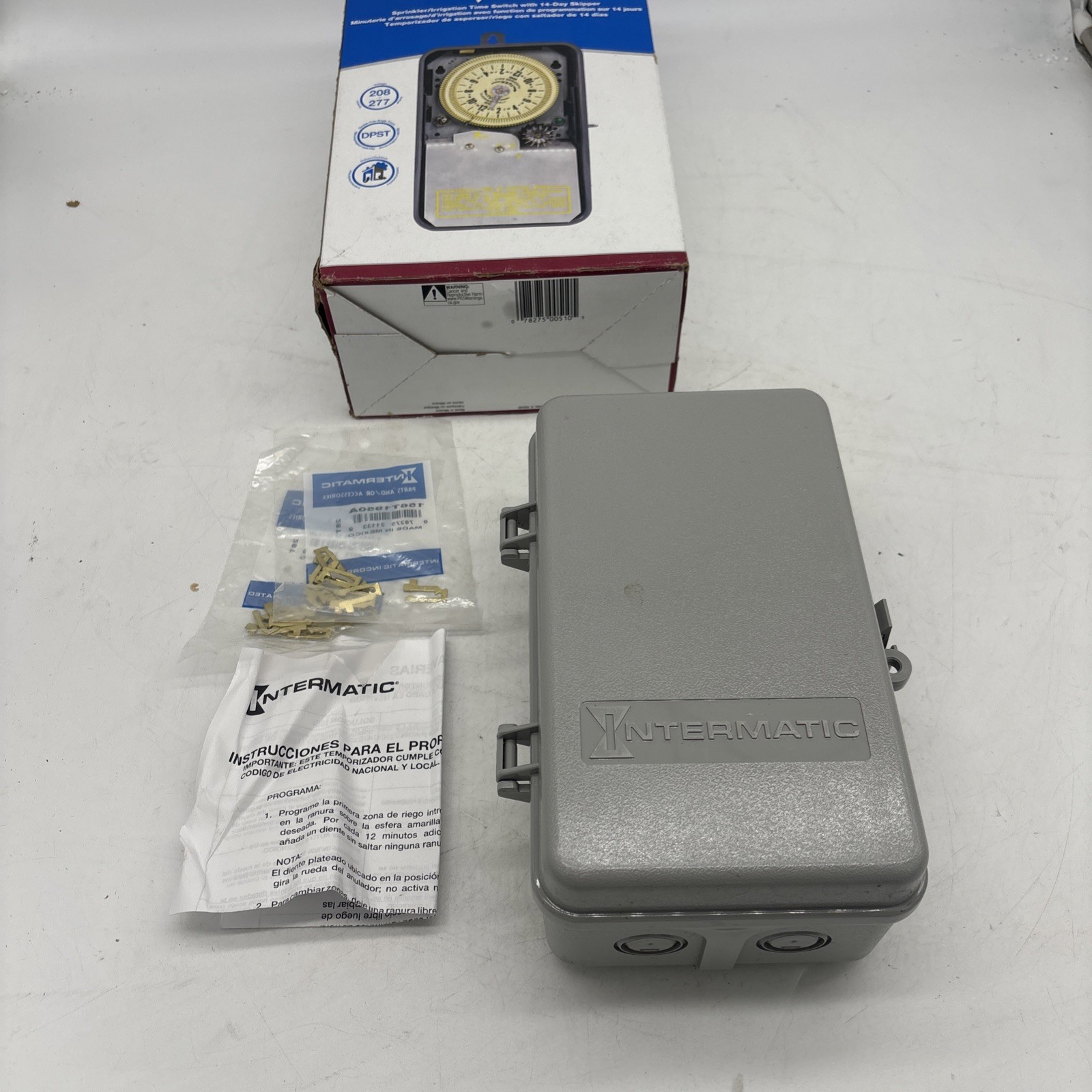 Intermatic R8806P101D82 Series Indoor/outdoor Irrigation/Sprinkler Timer 1194