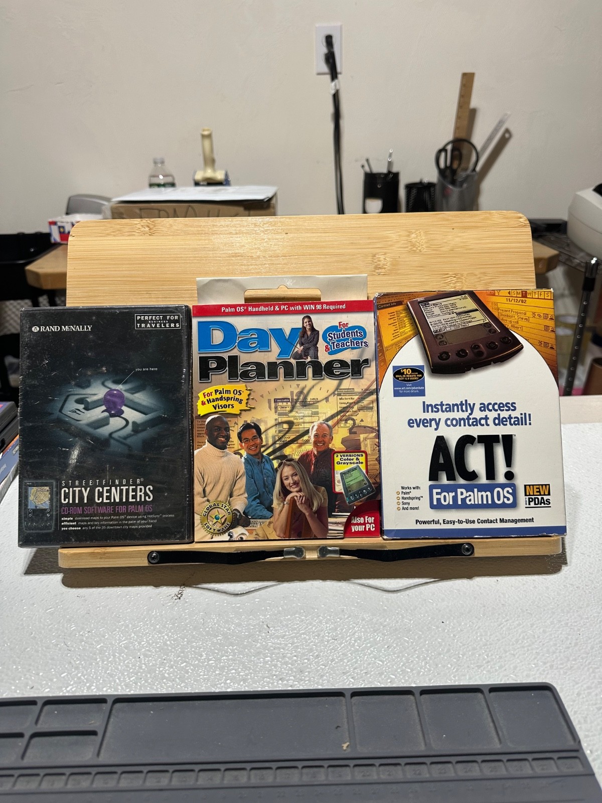 ACT! for Palm OS PDAs Handspring Sony & Day Planner & City Centers LOT of 3