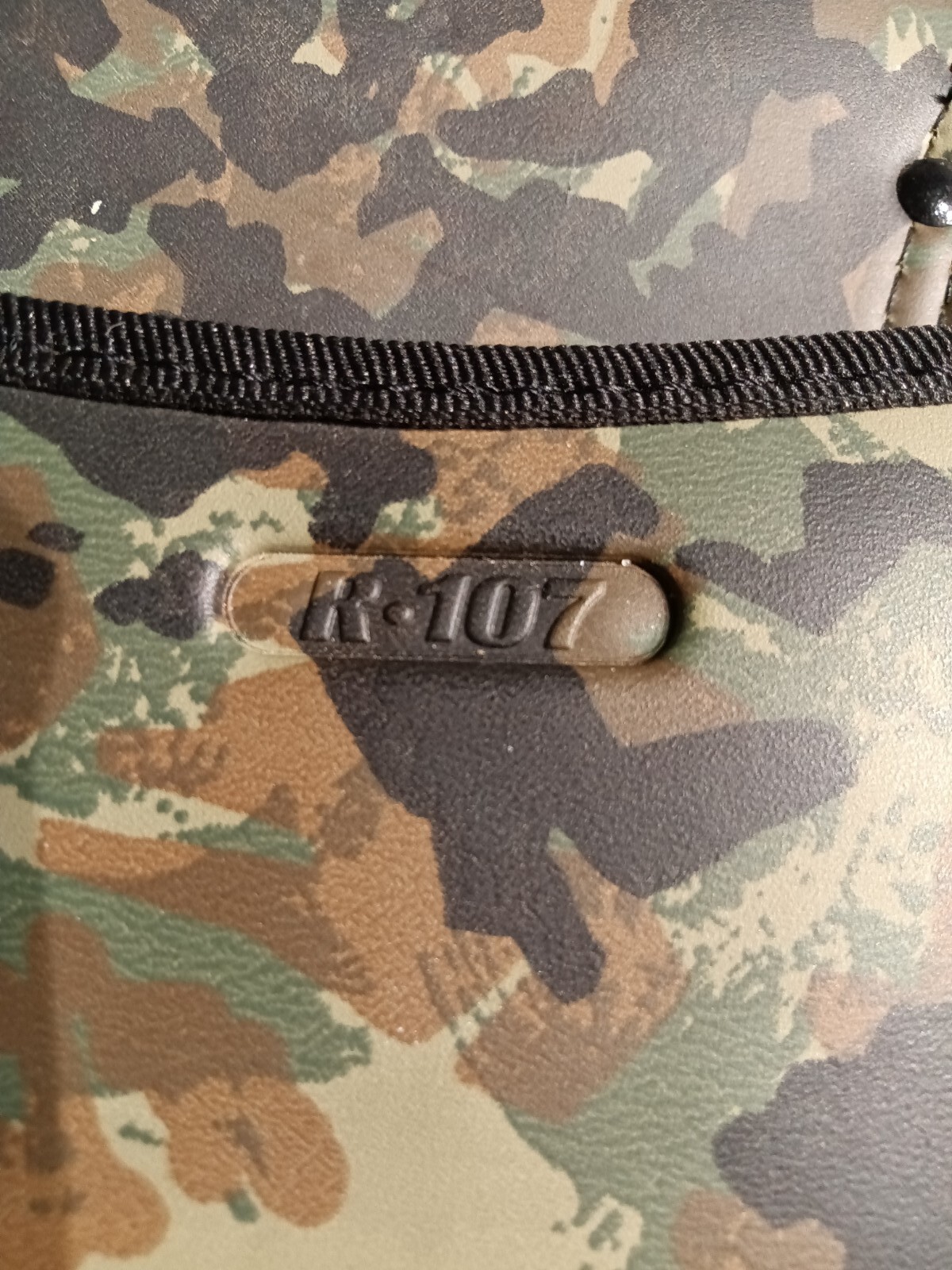 Neet Quiver R-107