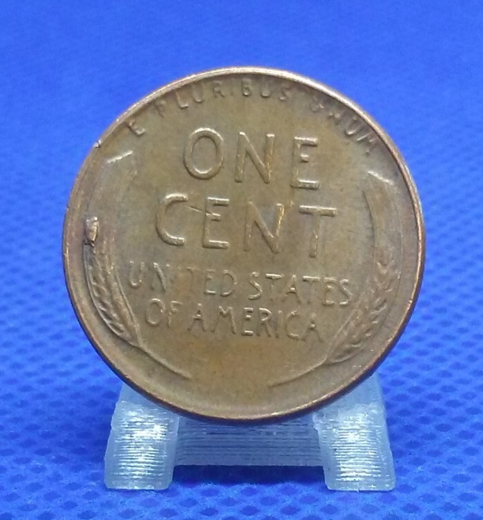 1952 Wheat Penny Die Chip on Wheat Ears