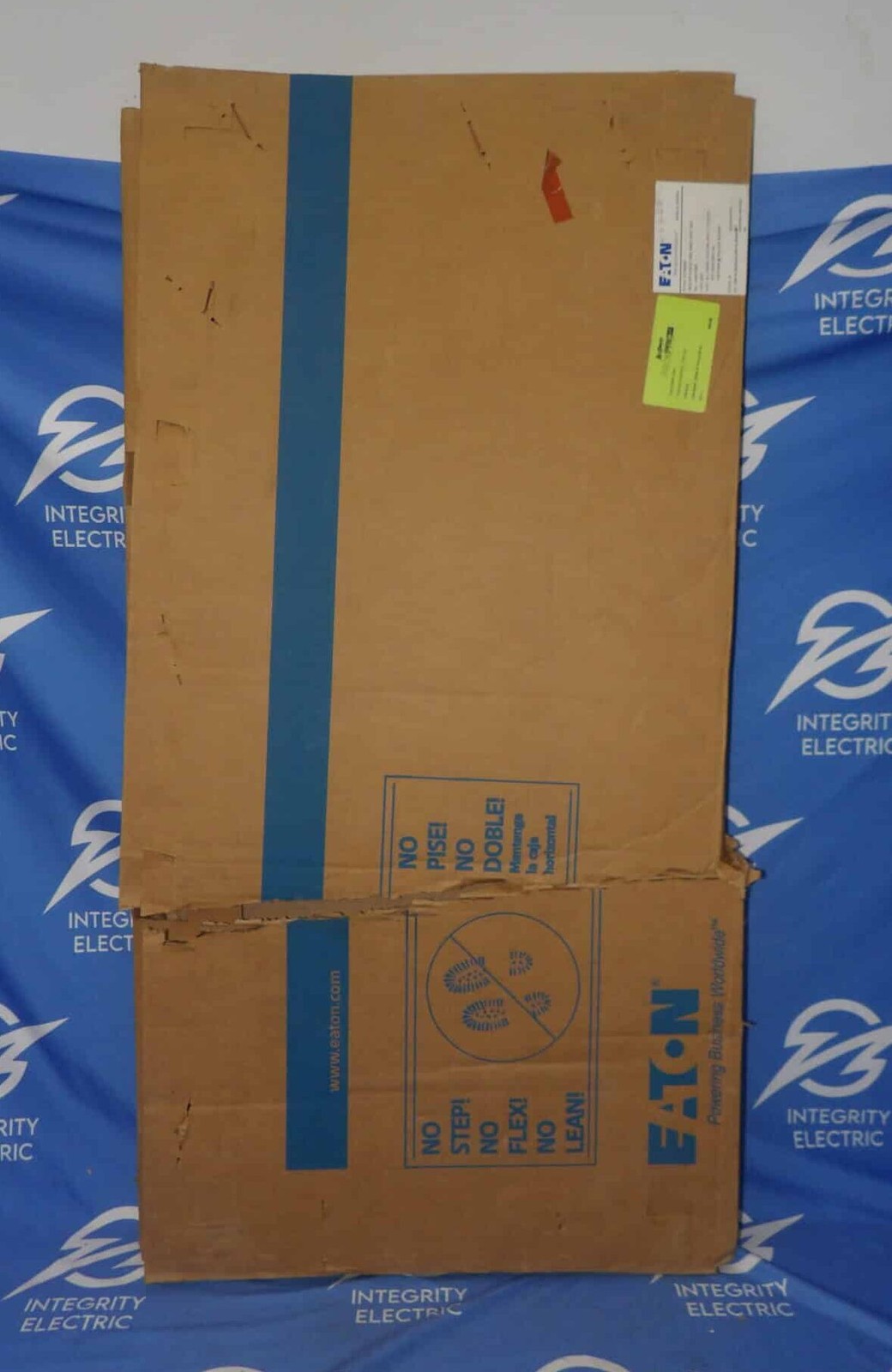 NIB Eaton EZT2042S Surface-Mount Panelboard Trim + 1 Year Warranty