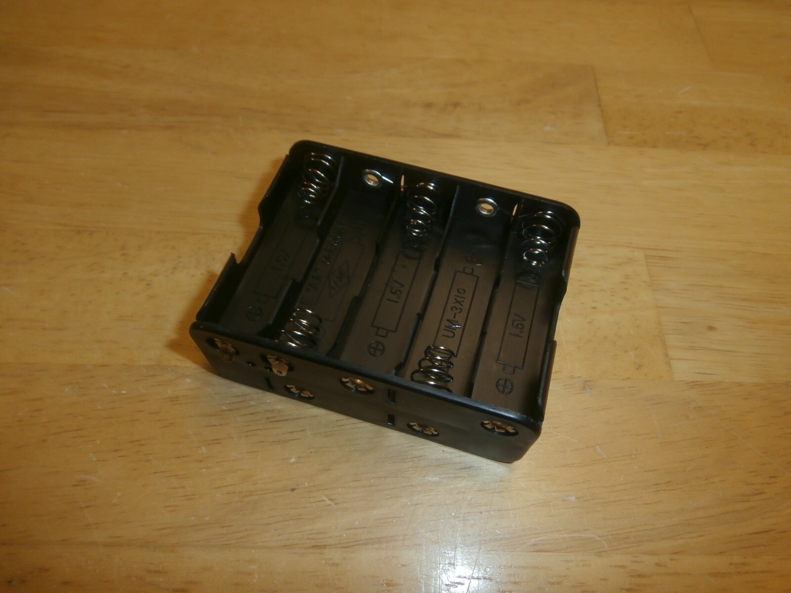PHILMORE BH3103B 10AA BATTERY HOLDER,EMPTY CASE W/SOLDER TABS,NEW