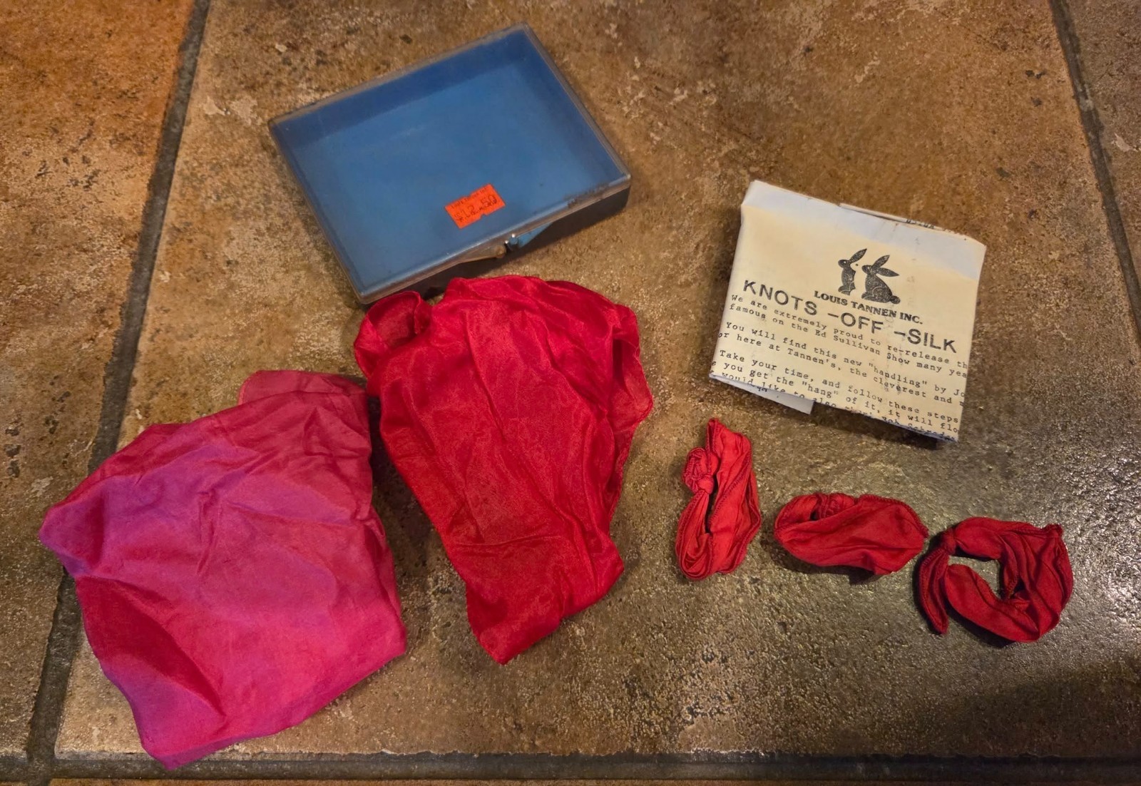 Knots Off Silk Tannens Magic Mentalism Tricks