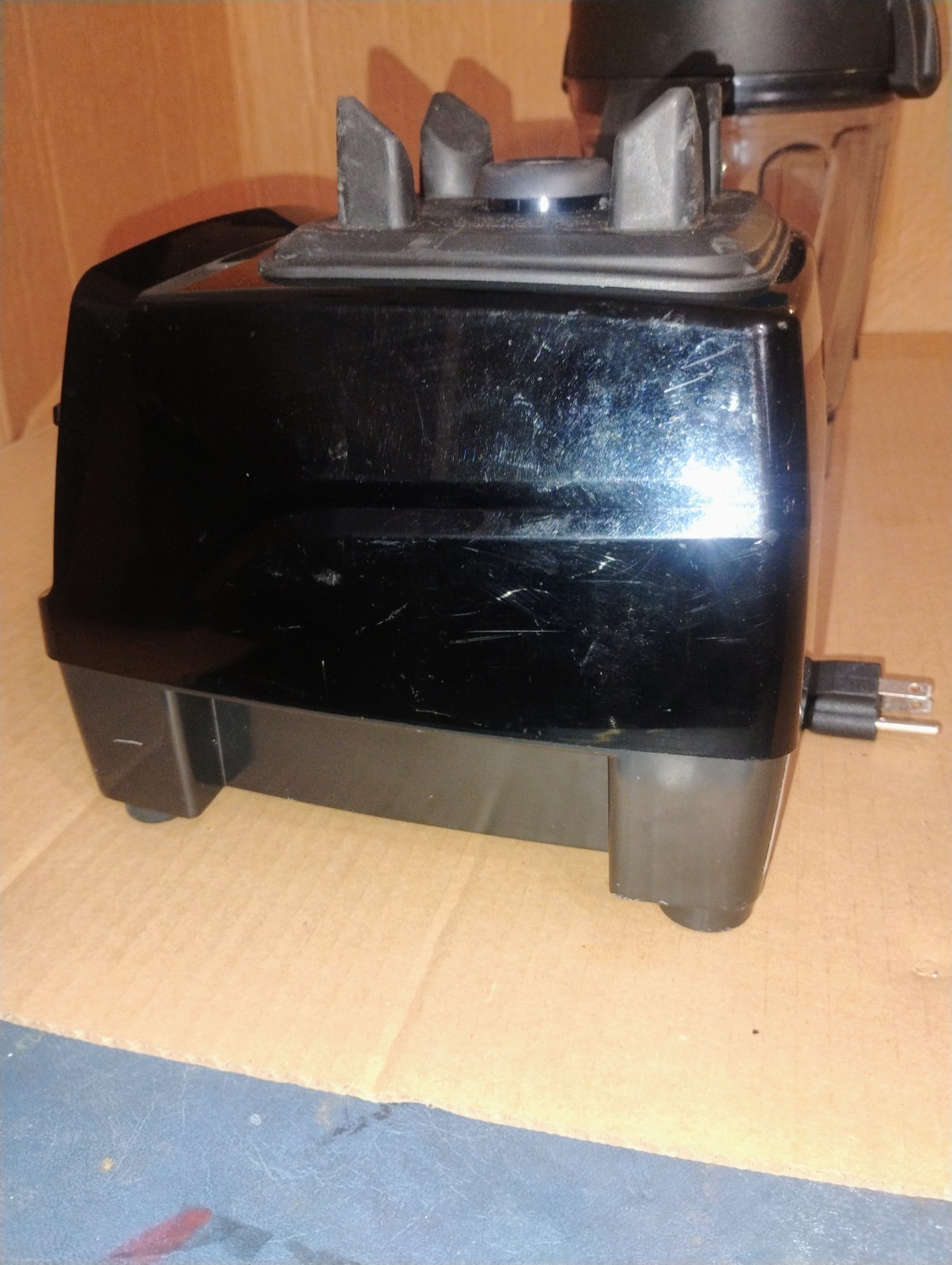 VitaMix Blender VMO197 Black With Low Profile 64oz Container NICE