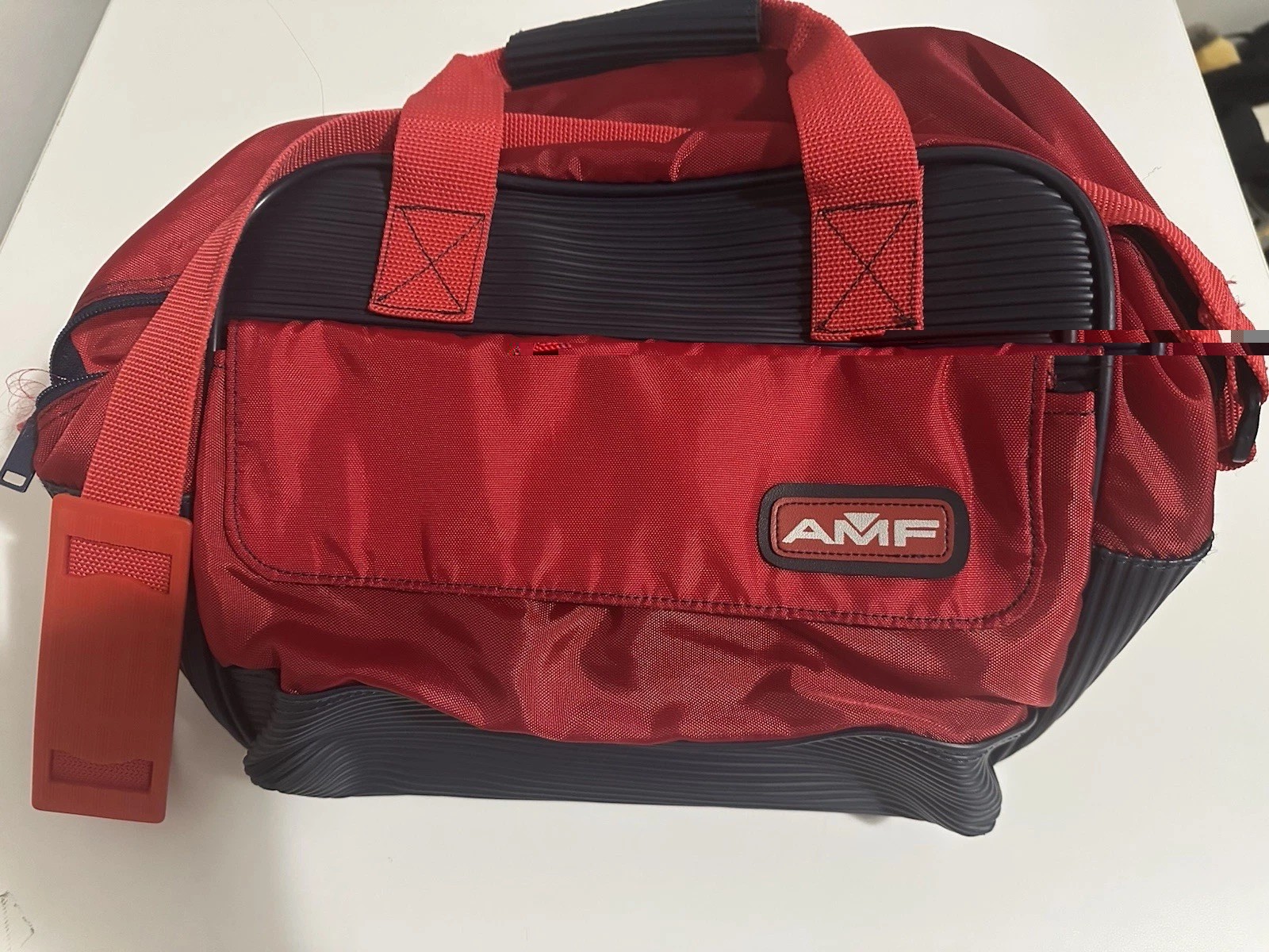 AMF RED BLUE SINGLE BALL SOFT SIDE BOWLING BAG TRAY, SHOULDER STRAP AND POCKETS