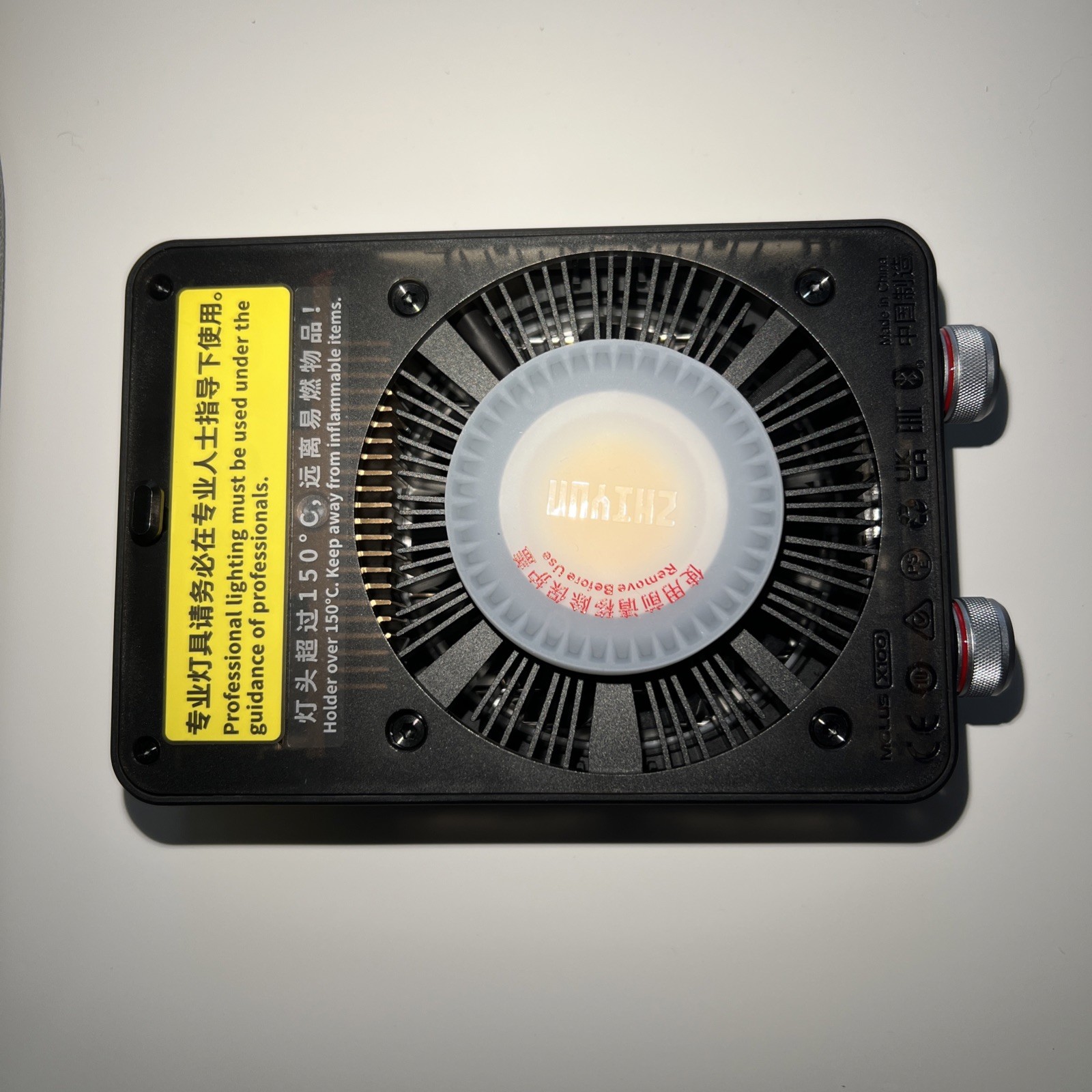 New ZHIYUN MOLUS X100 Pocket 100W COB LED Video Light Bi-Color 2700K-6500K