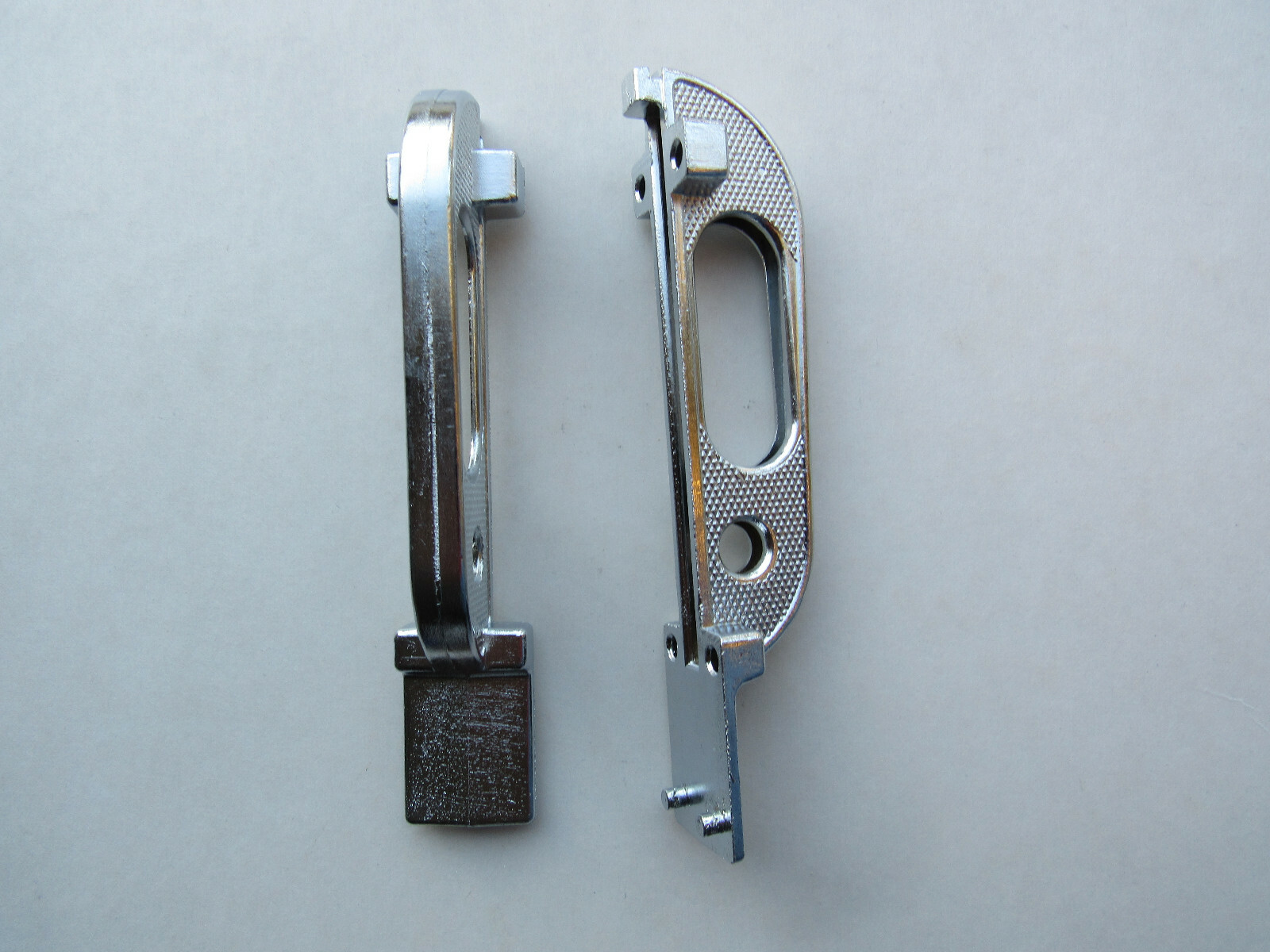Lot / Set of 2 New Centar All Interior Steel 3264 1 Piece Locker Handle  5 5/8"