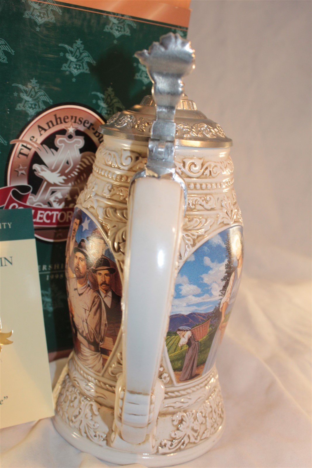 1998 ANHEUSER-BUSCH OLD WORLD HERITAGE STEIN 9"
