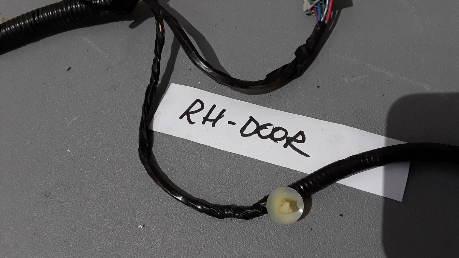 2003 - 2005 Honda Element Front Right Passenger Door Wire Wiring Harness OEM