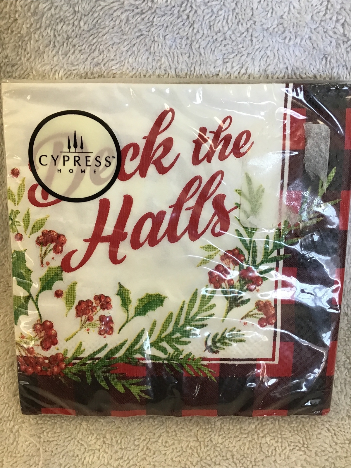 20 3 PLY PAPER NAPKINS "DECK THE HALLS" 10 IN X 10 IN NIP
