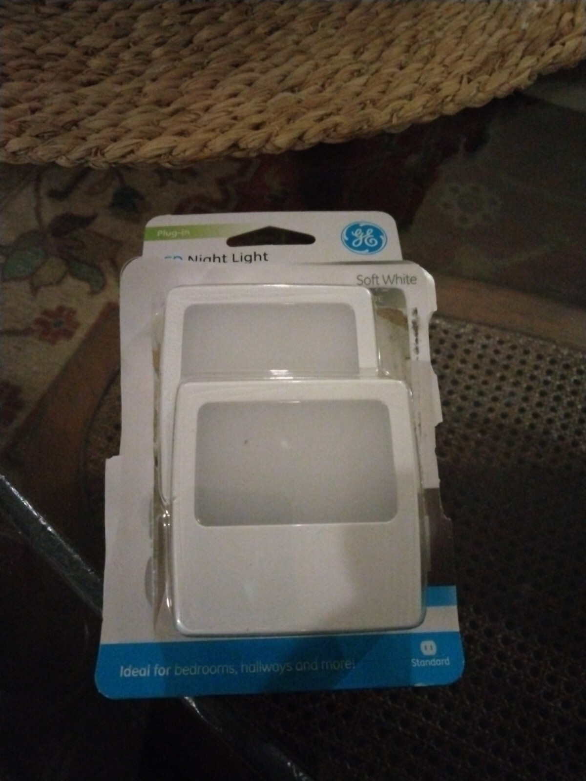 Jasco GE 11311 Night Light Automatic Plug-in LED White Always On