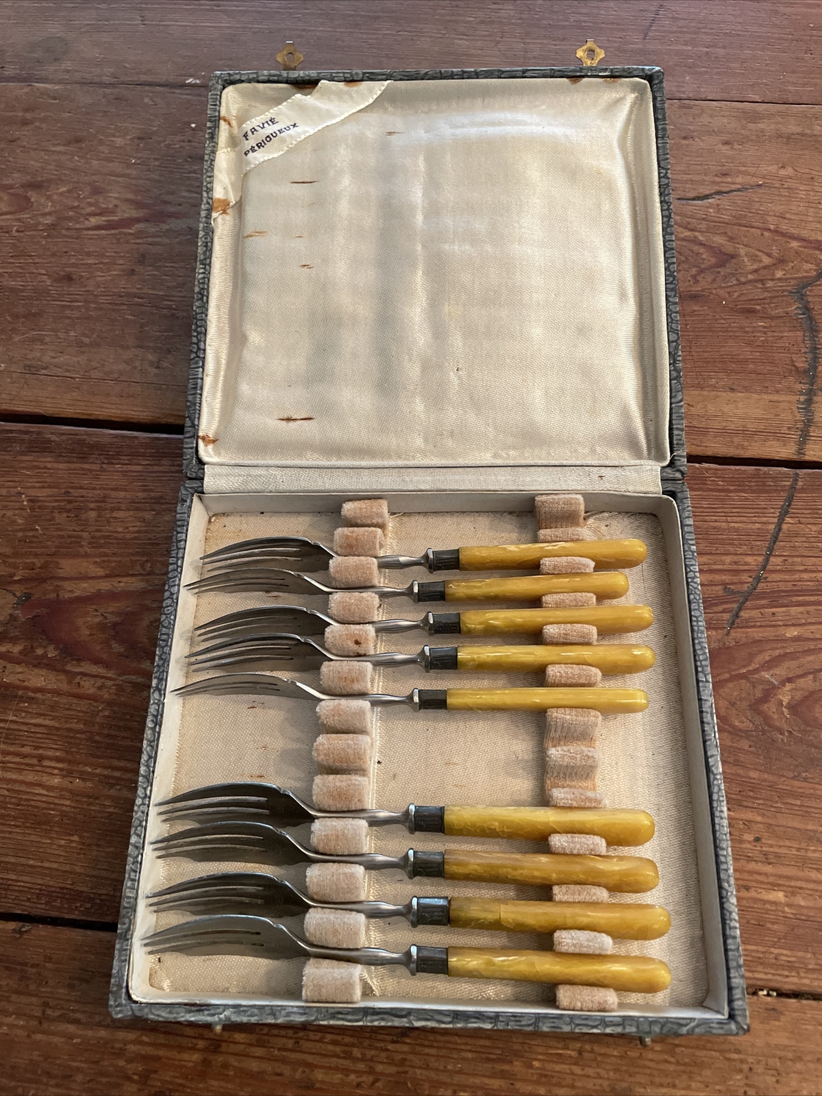 Antique Set of 9 Inox Steel Fork & Yellow Bakelite Handles - Favie Périgueux