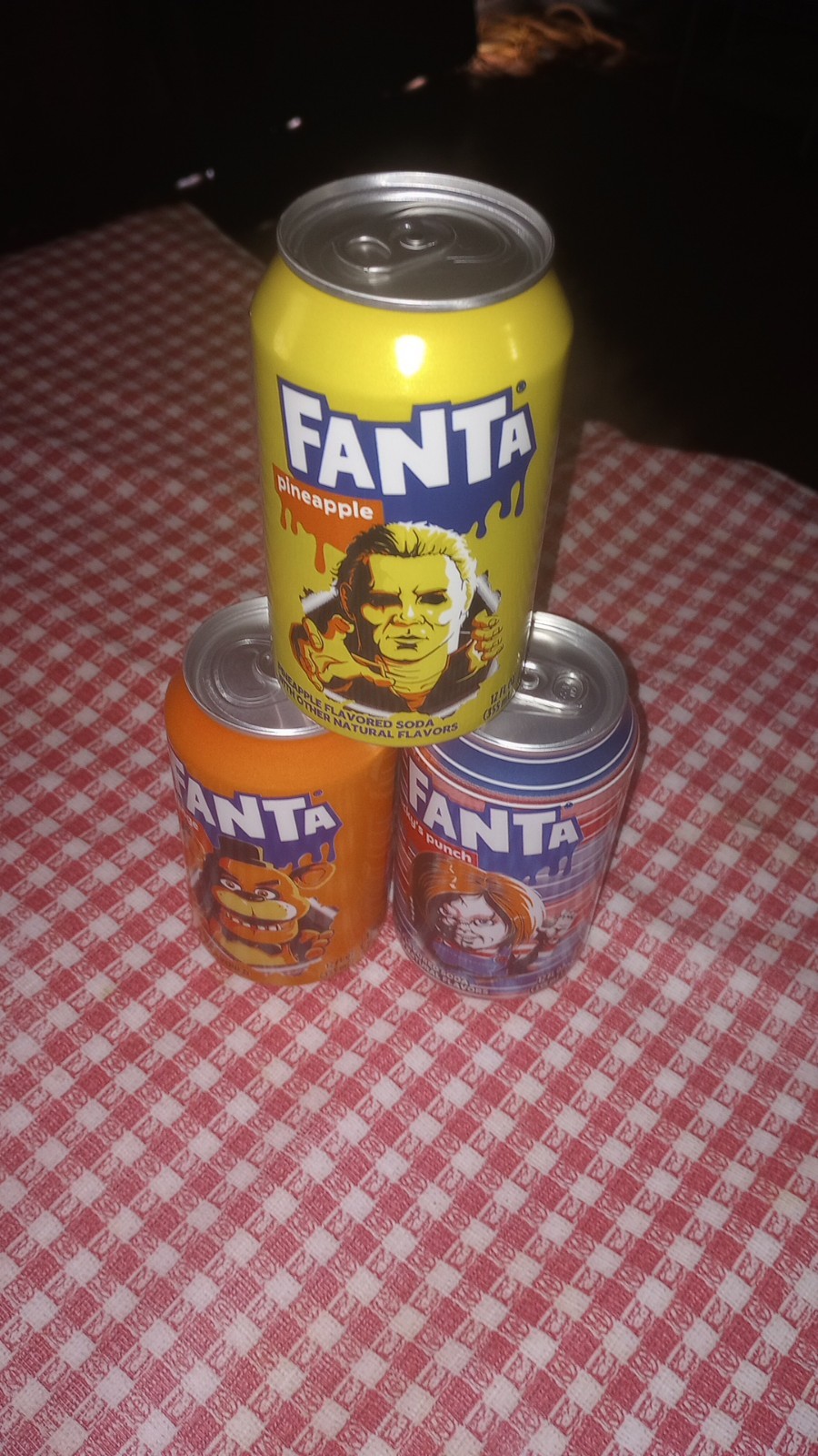 Fanta Halloween II Chuckys Punch Michael Myers Five Nights At Freddy's (3 Cans)
