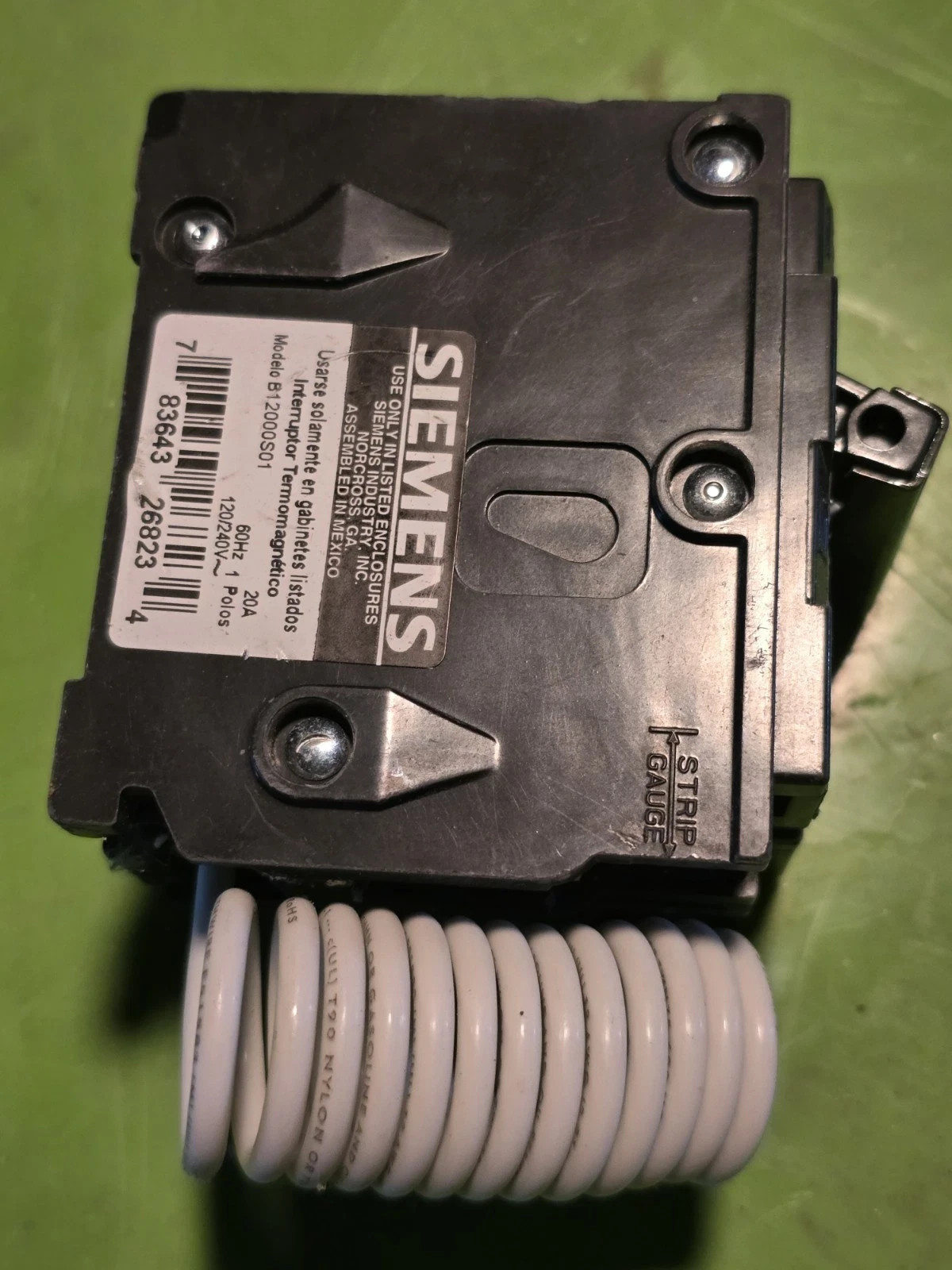 Siemens B12000S01 20A 120V 1 Pole 120V Shunt Trip Type BL bolt on breaker