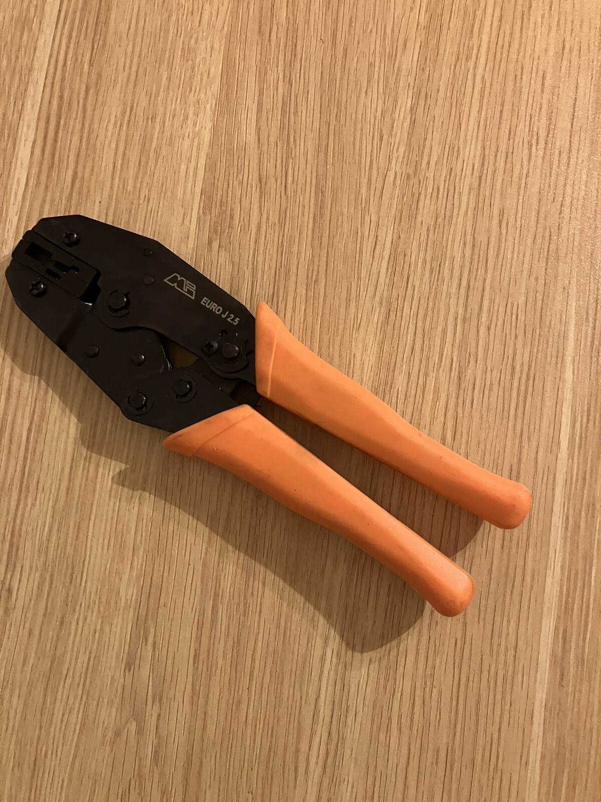 MJ Euro J2.5 Ratcheting Crimper