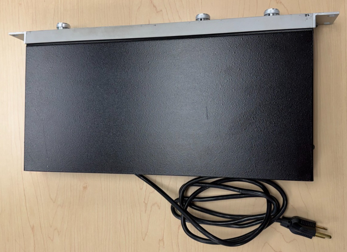 Crown D-75 Power Amplifier